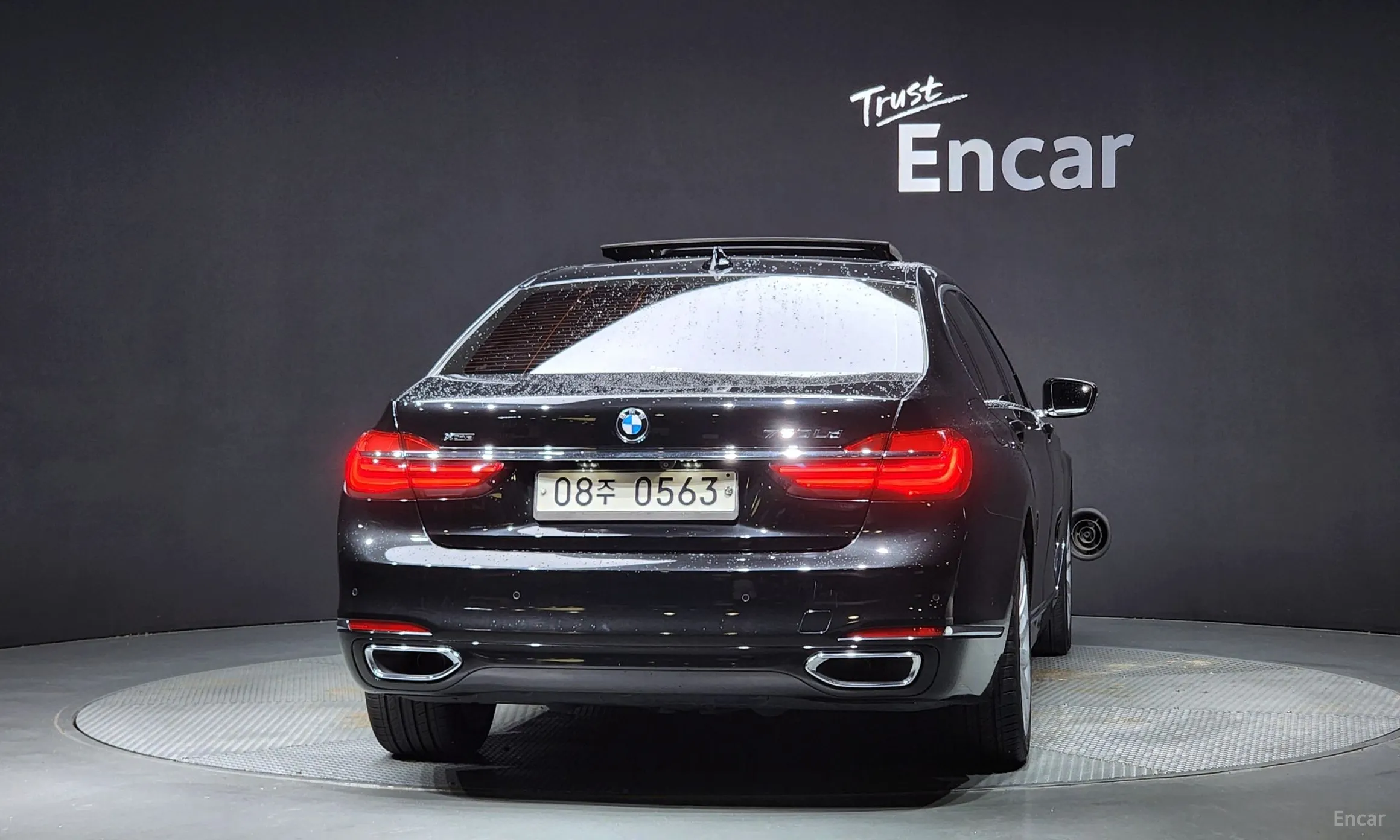 BMW 7 Series (G11) превью 3