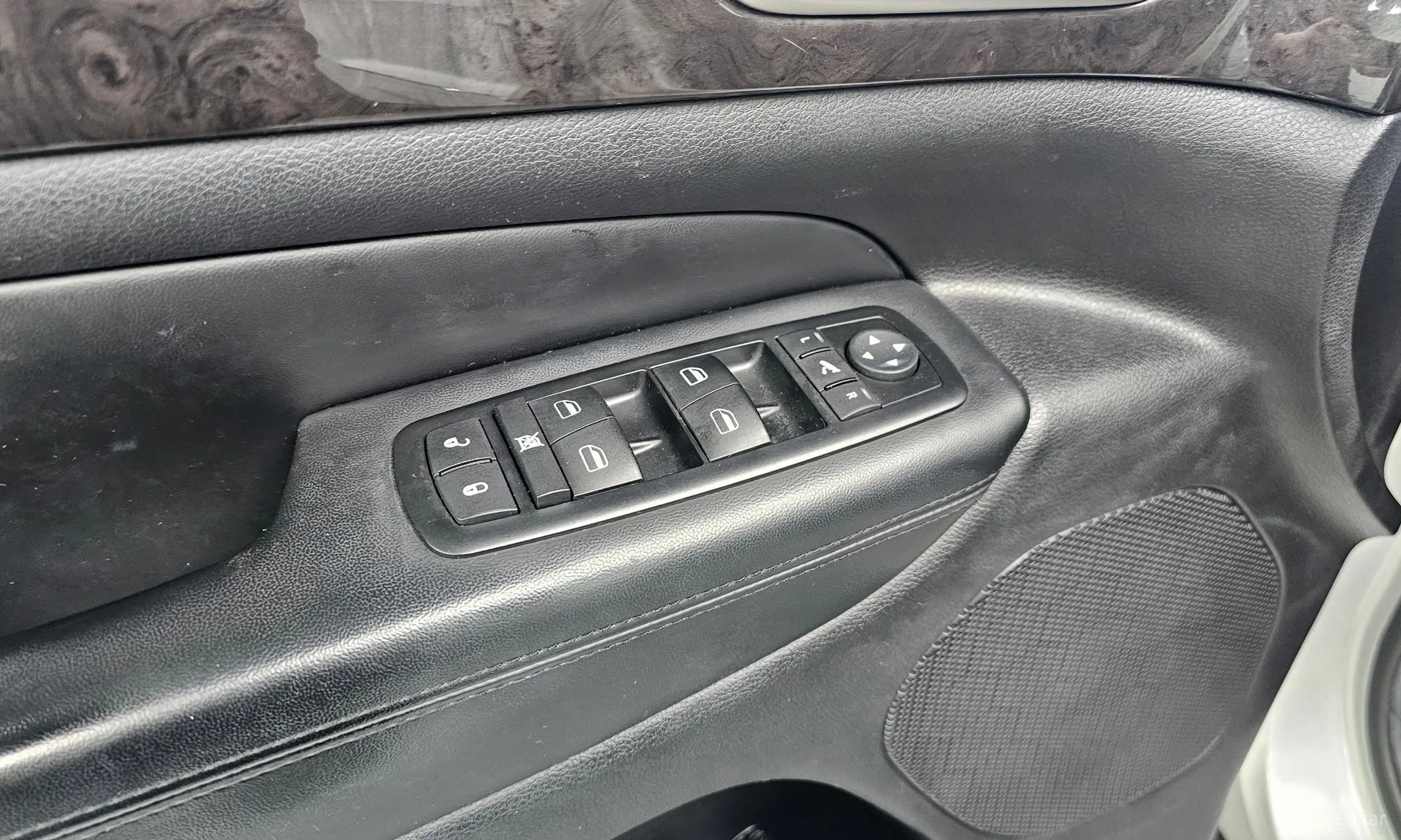 Jeep Grand Cherokee превью 11