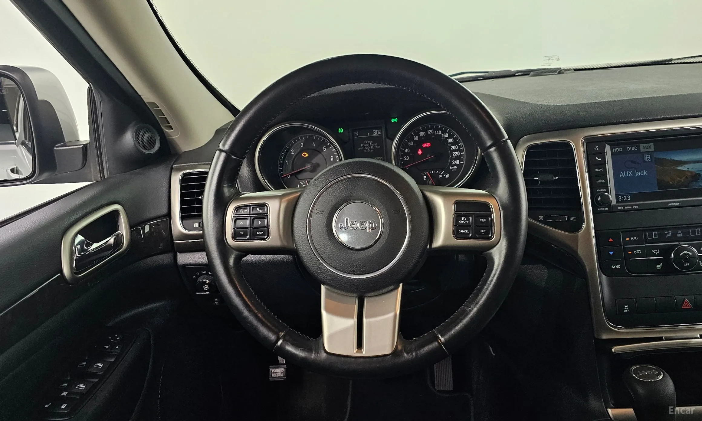 Jeep Grand Cherokee превью 12