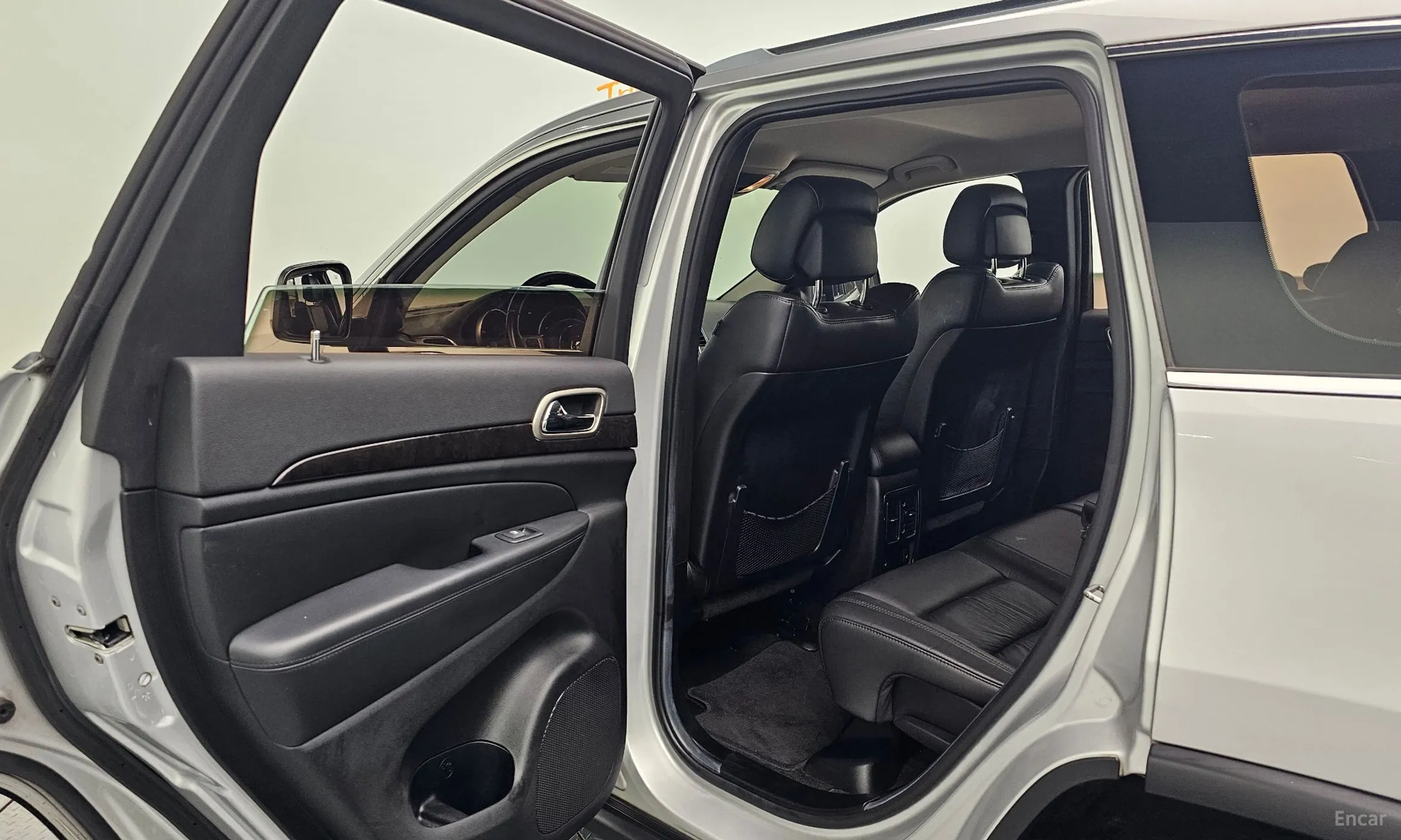 Jeep Grand Cherokee превью 18