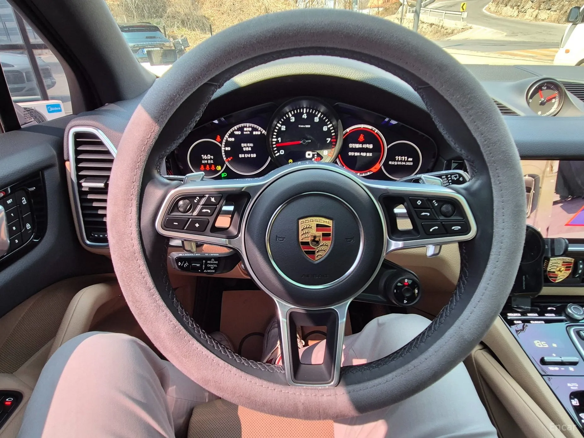 Porsche Cayenne (PO536) превью 10