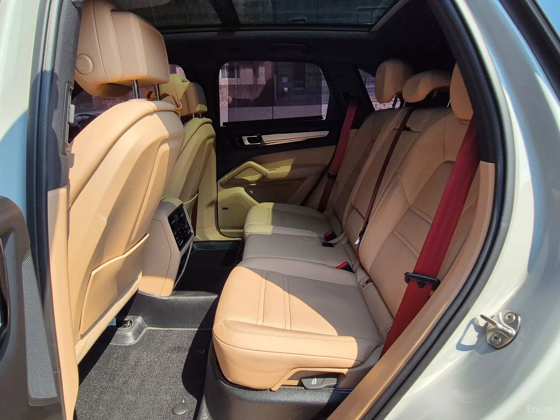 Porsche Cayenne (PO536) превью 15