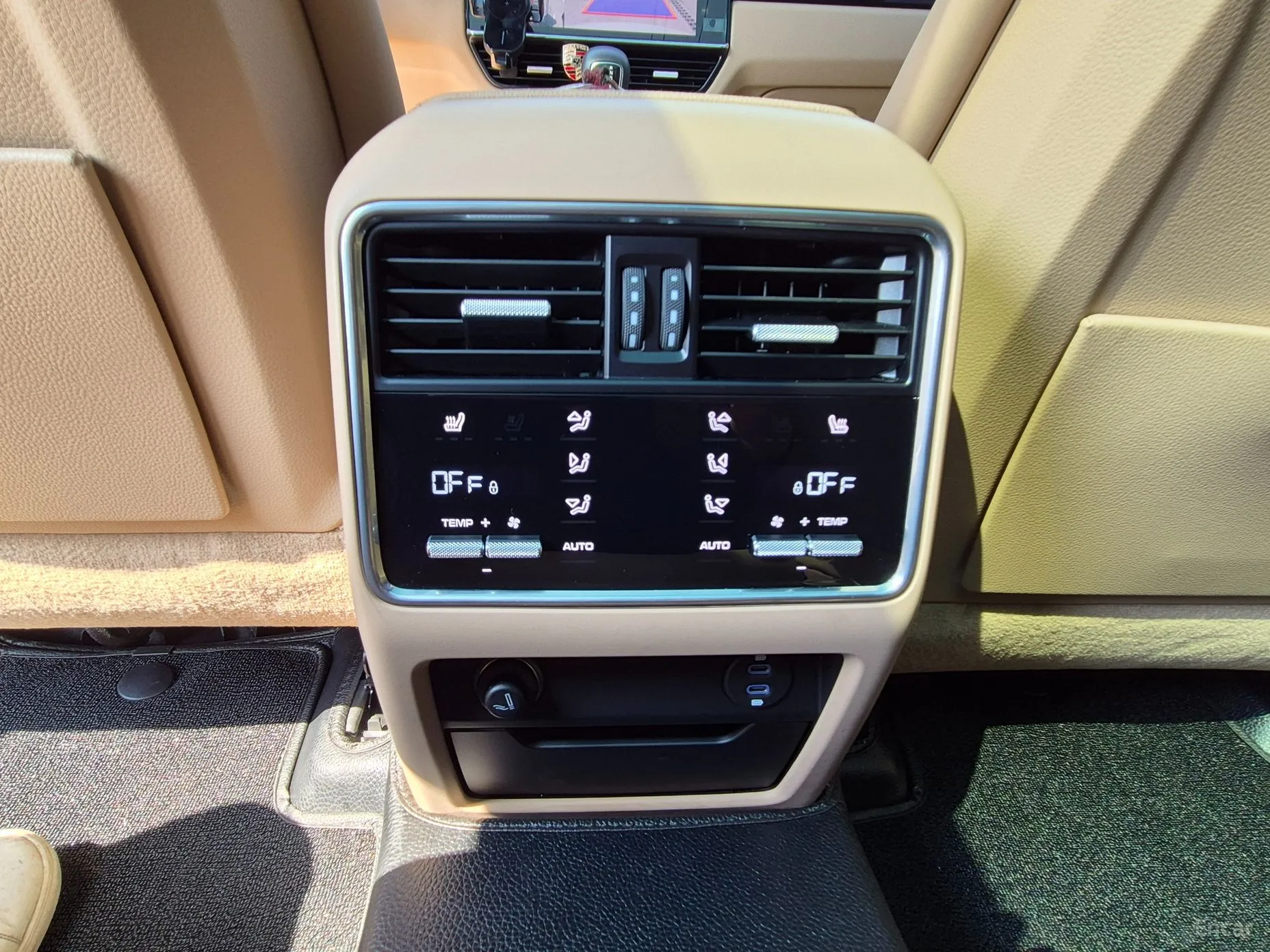 Porsche Cayenne (PO536) превью 16