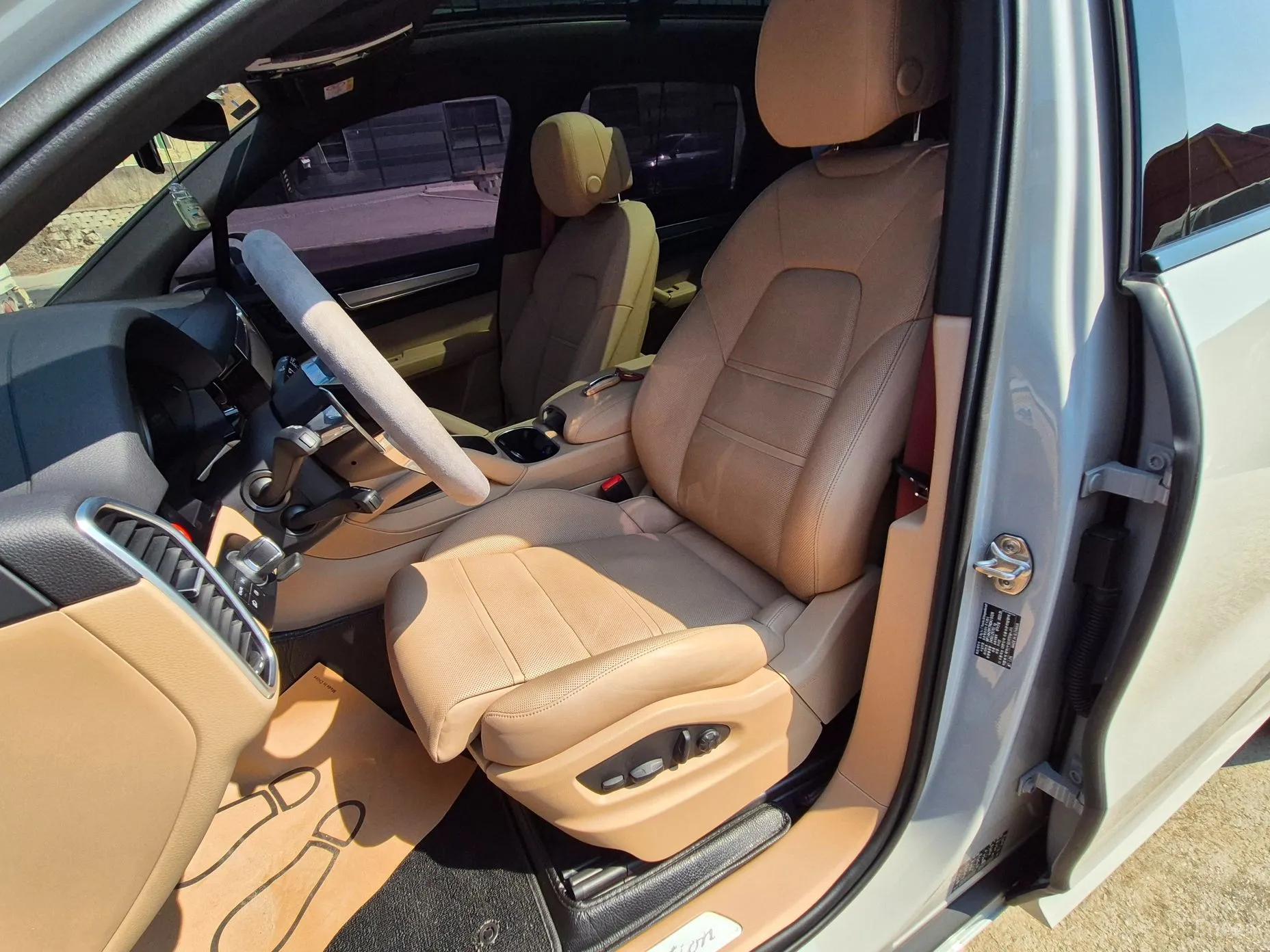 Porsche Cayenne (PO536) превью 9
