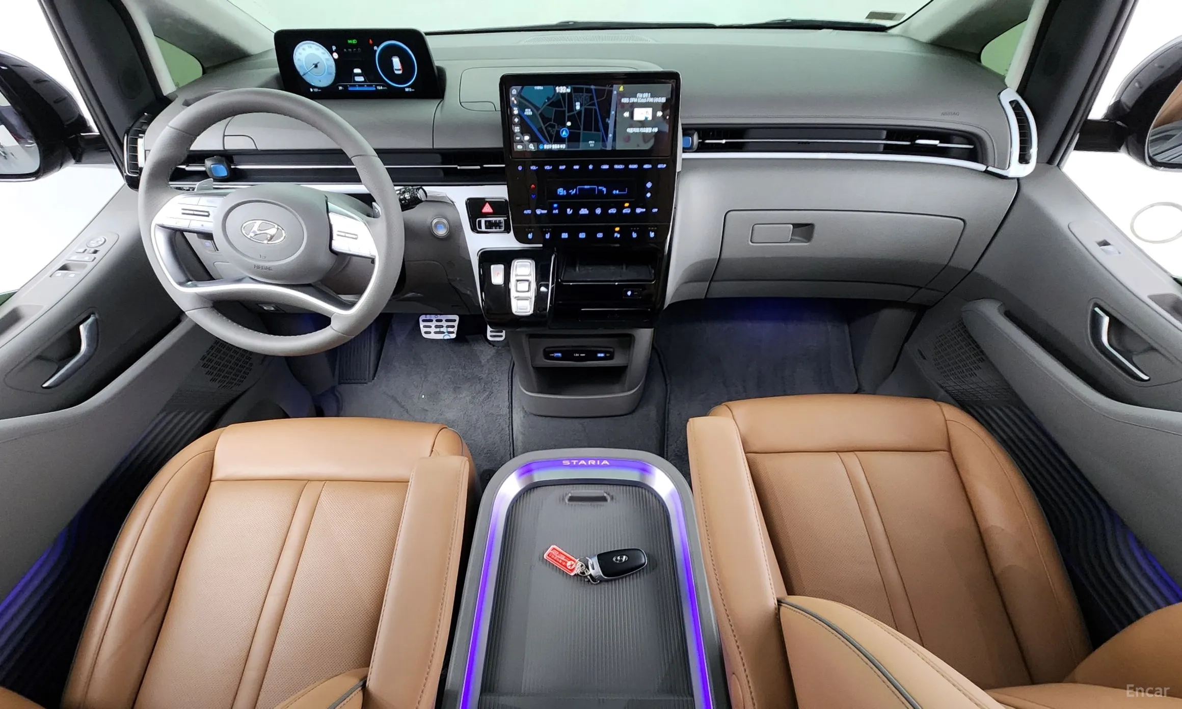 Hyundai Staria превью 4