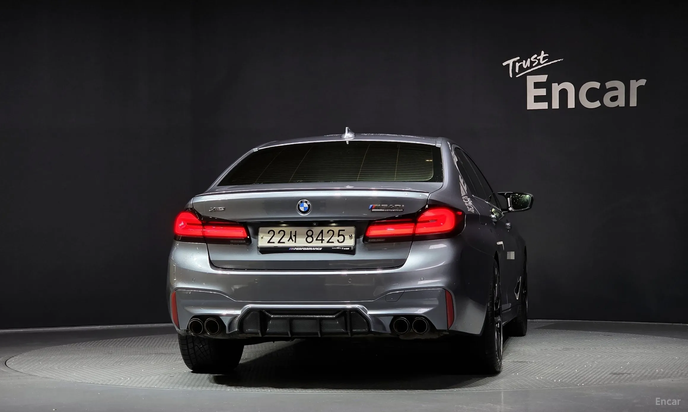 BMW 5 Series (G30) превью 3