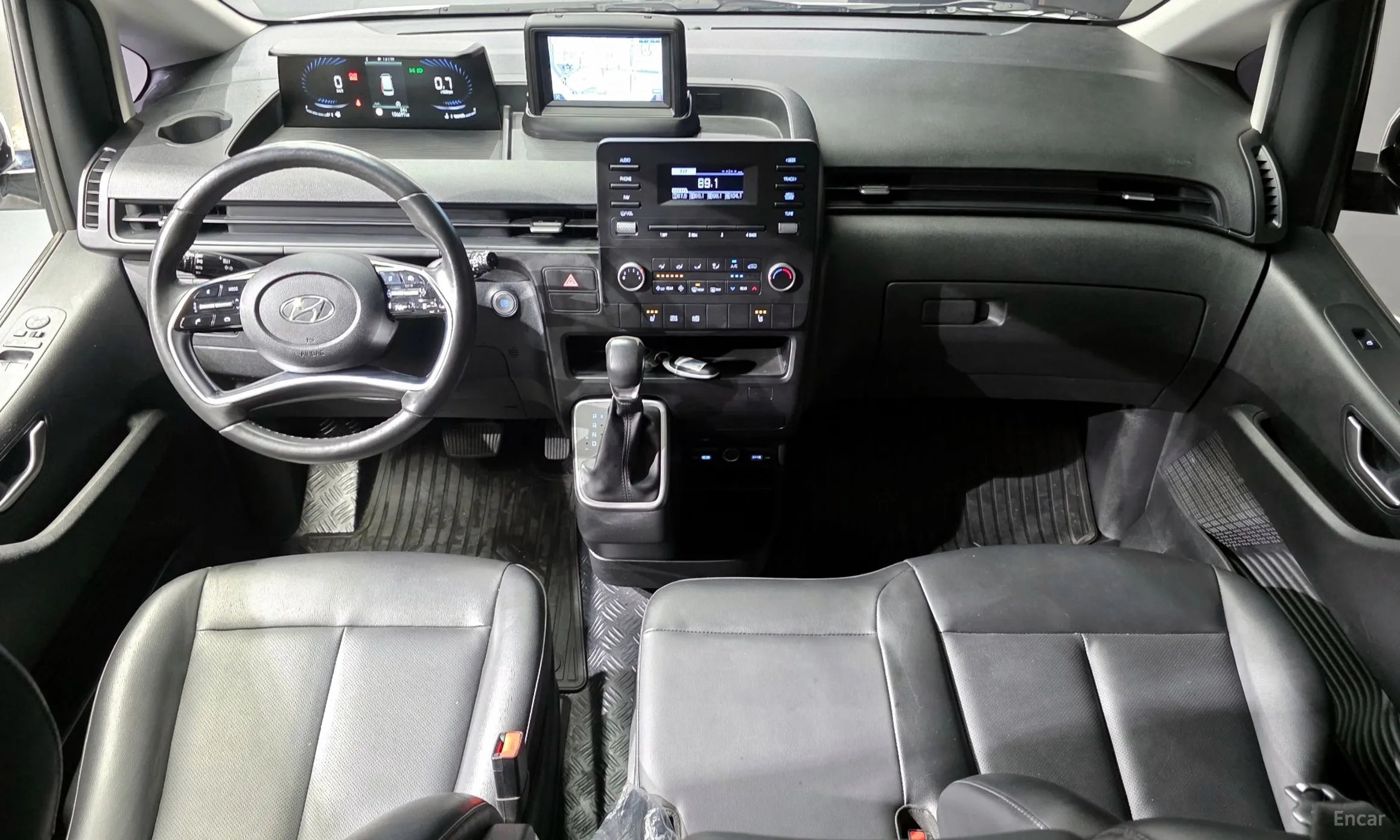 Hyundai Staria превью 4