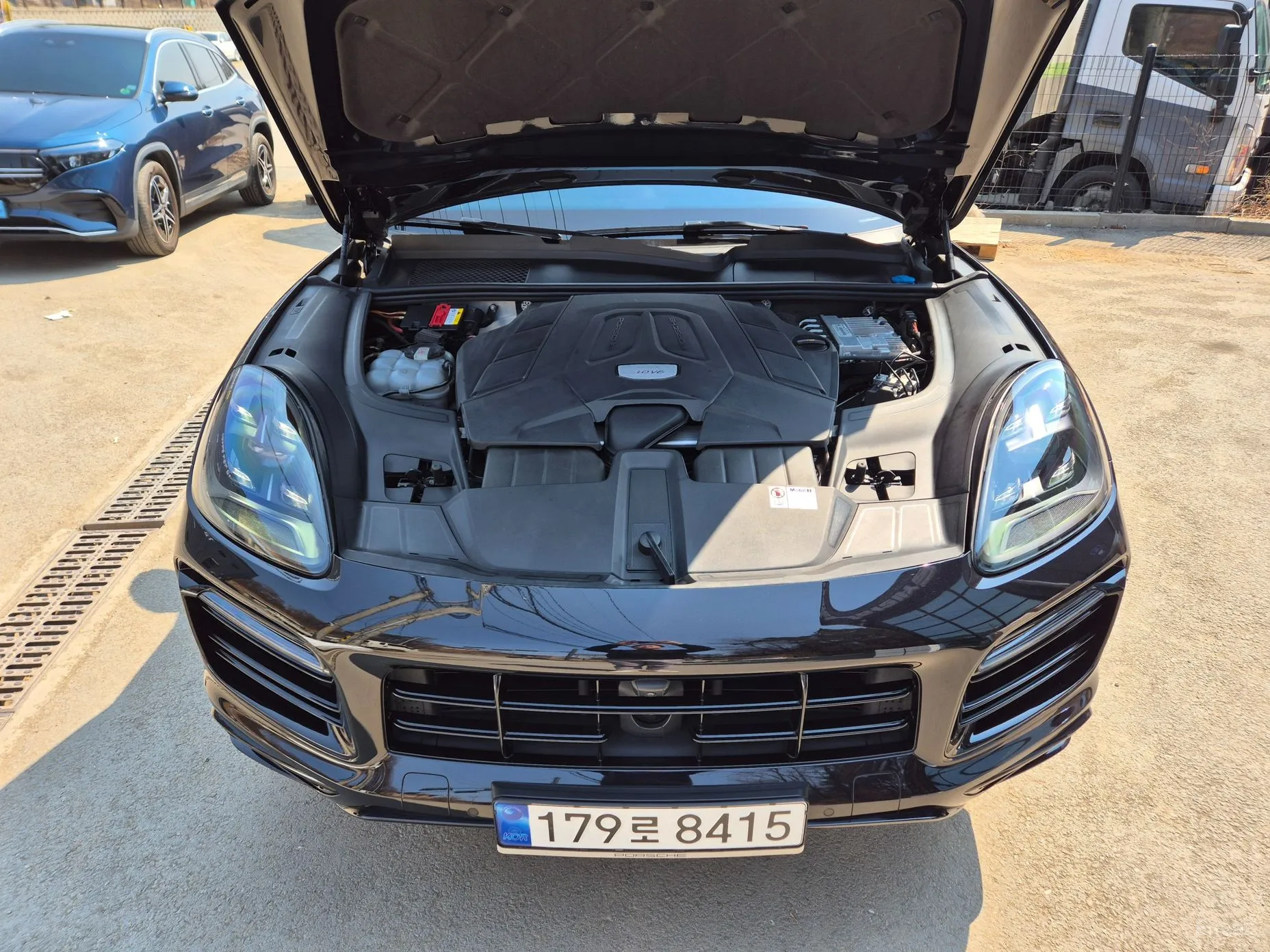 Porsche Cayenne (PO536) превью 20