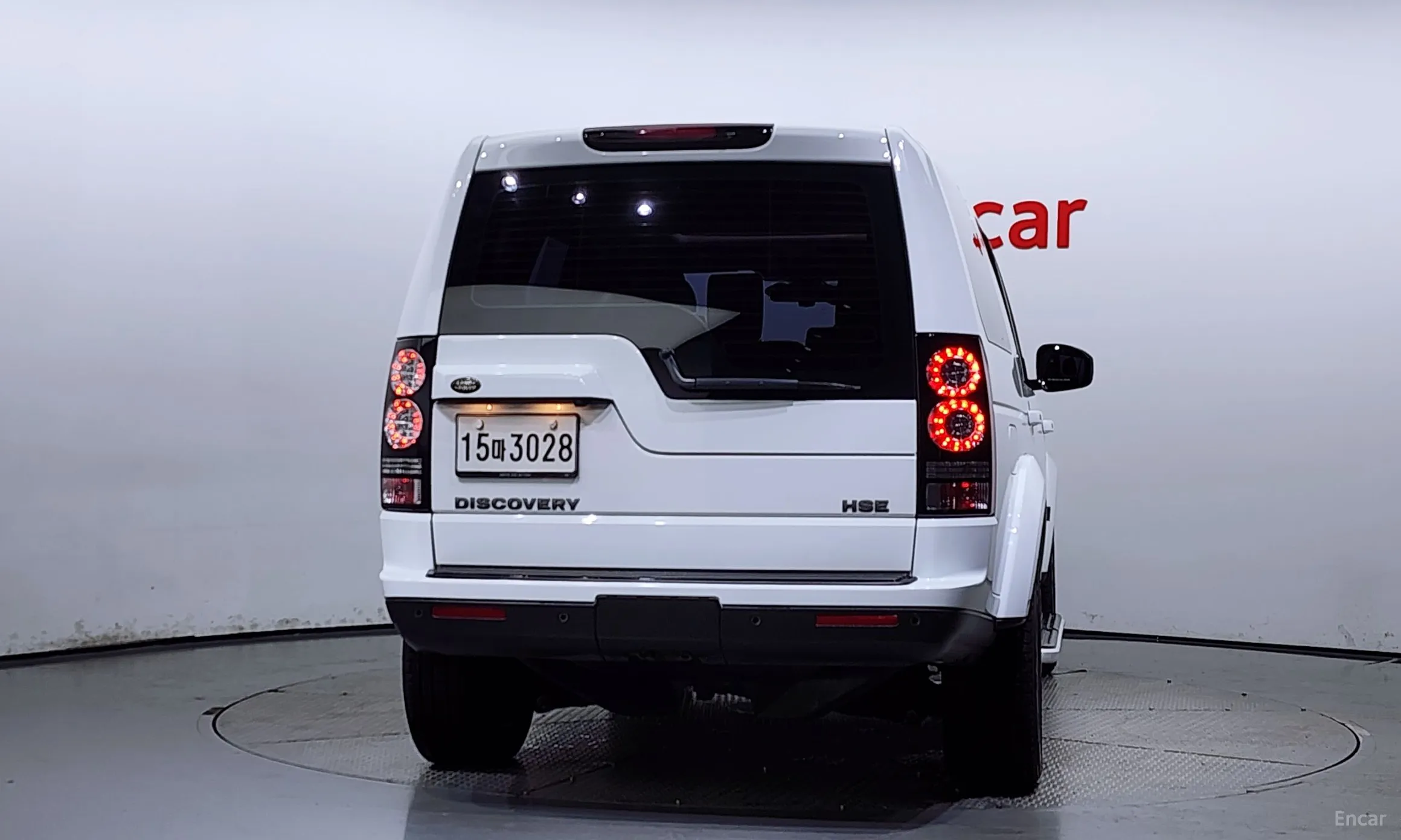 Land Rover Discovery 4 превью 3