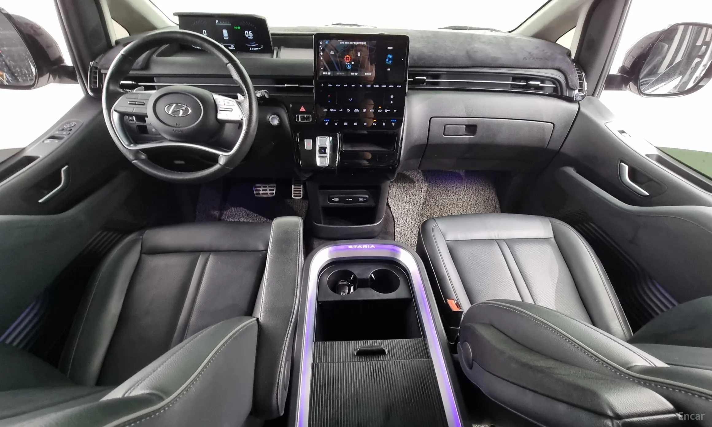 Hyundai Staria превью 4