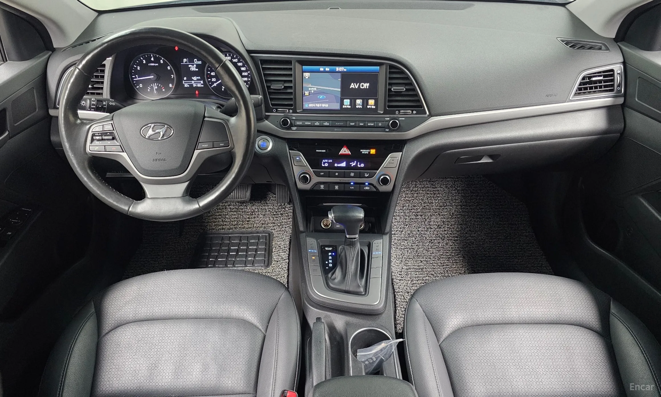 Hyundai Avante AD превью 4