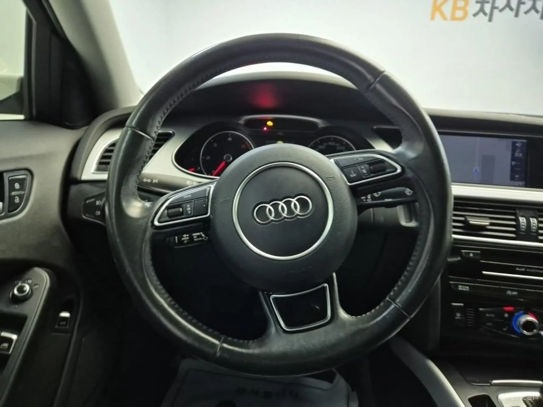 Audi New A4 превью 16