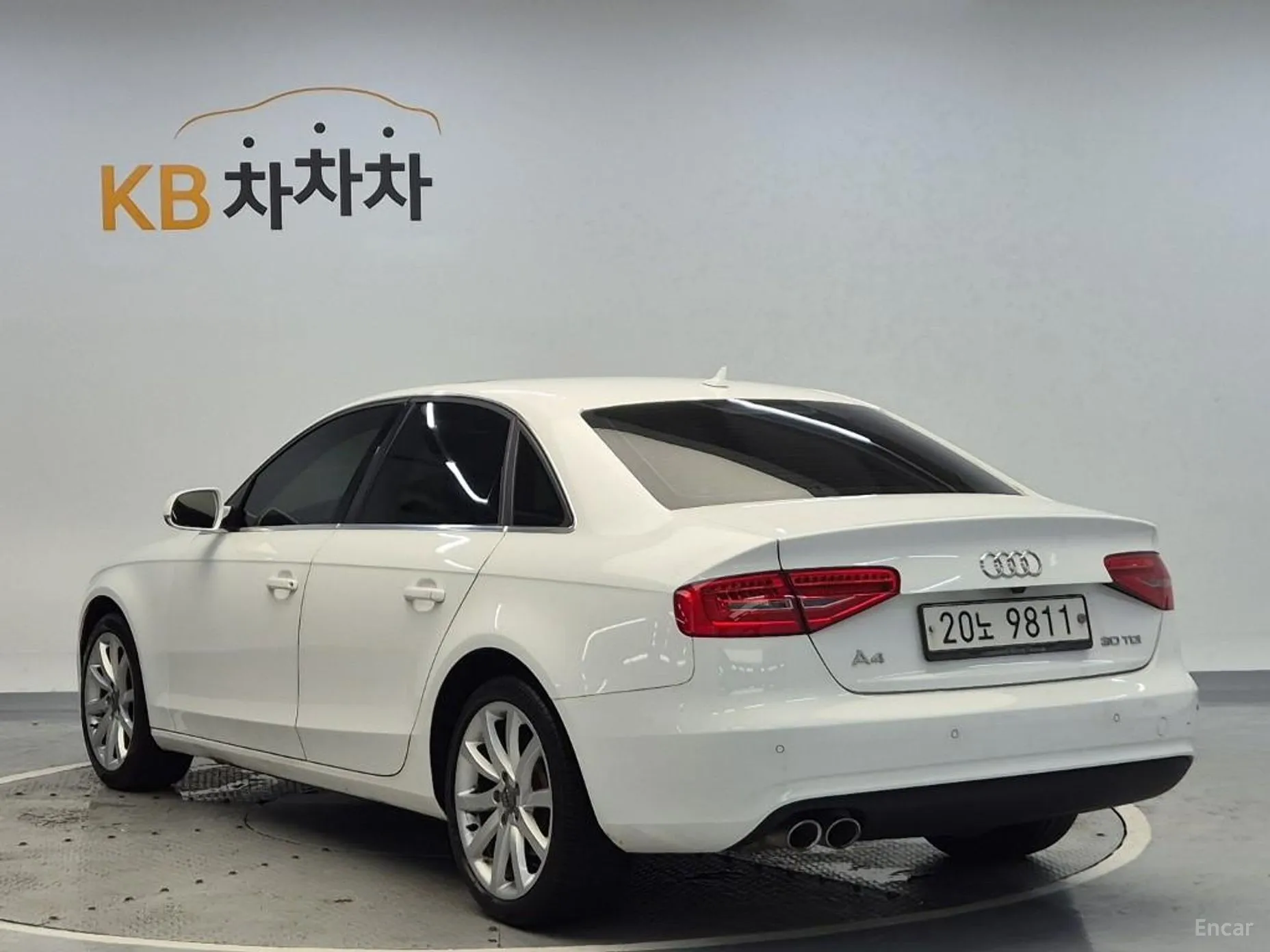 Audi New A4 превью 4