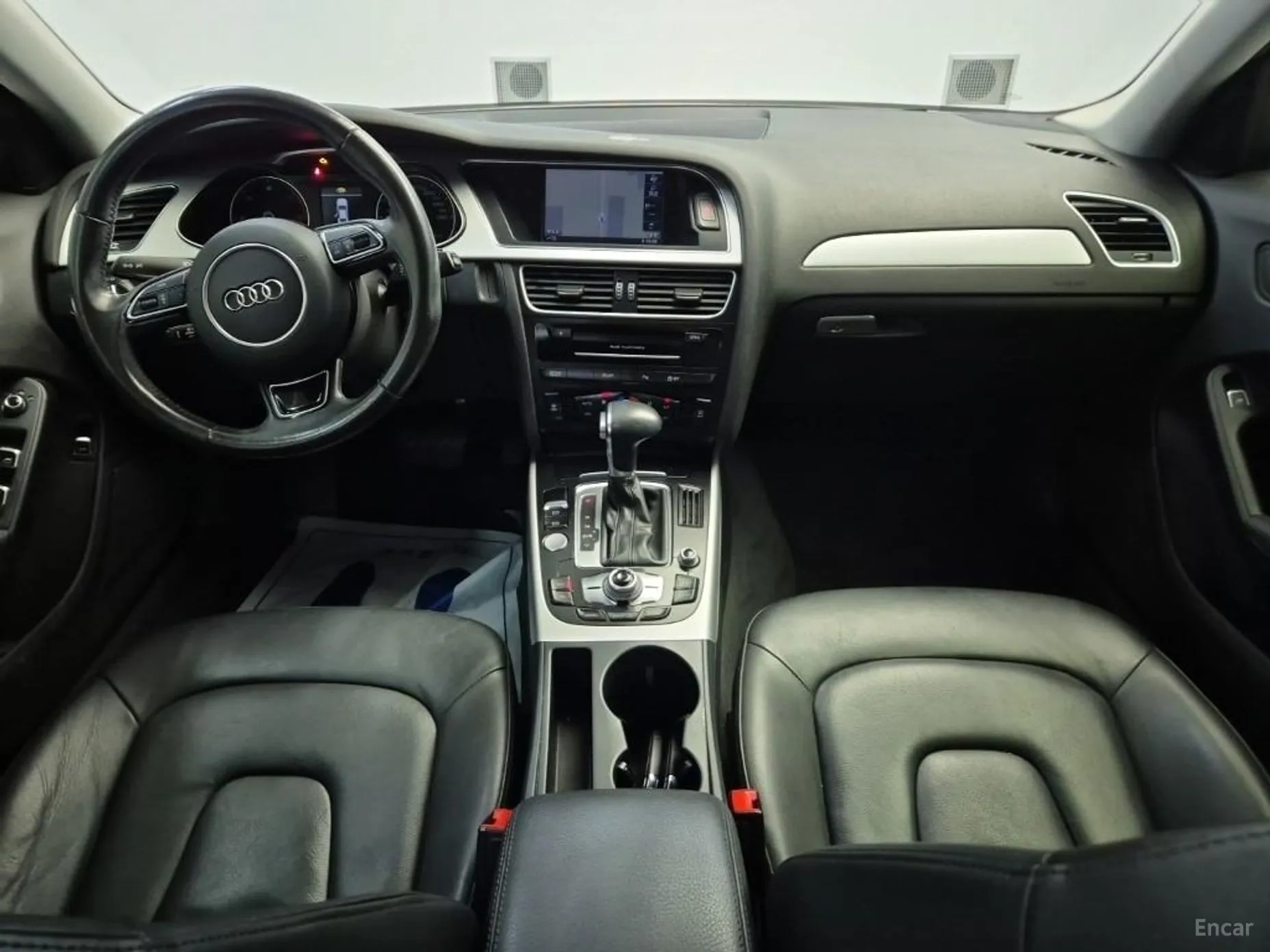 Audi New A4 превью 7