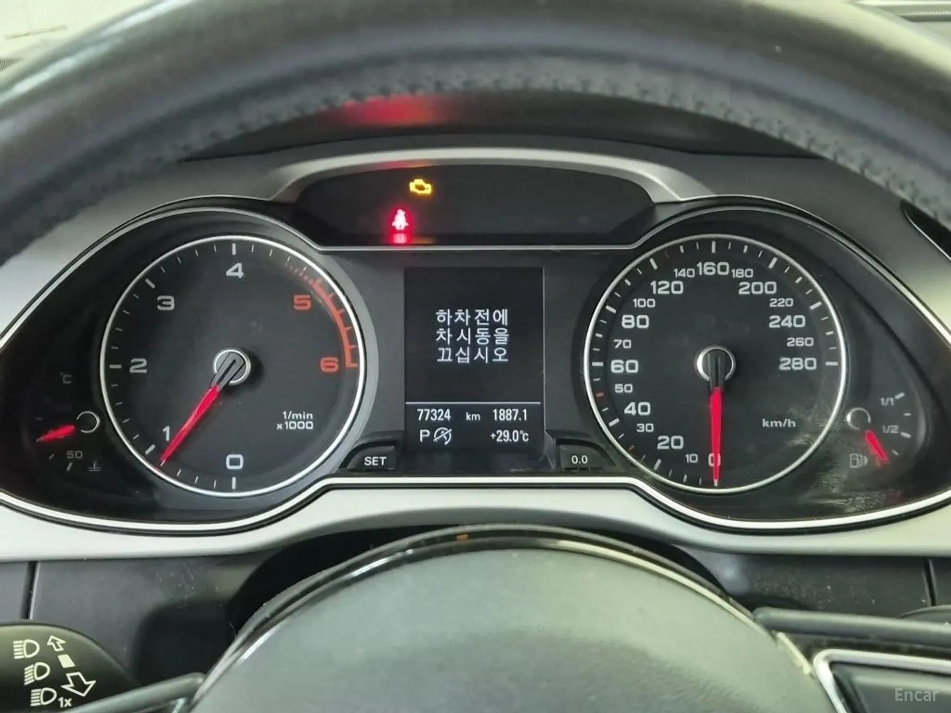 Audi New A4 превью 8