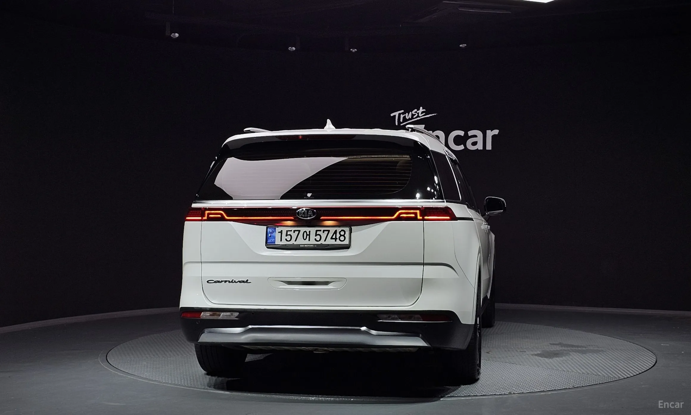Kia Carnival Gen 4 превью 3
