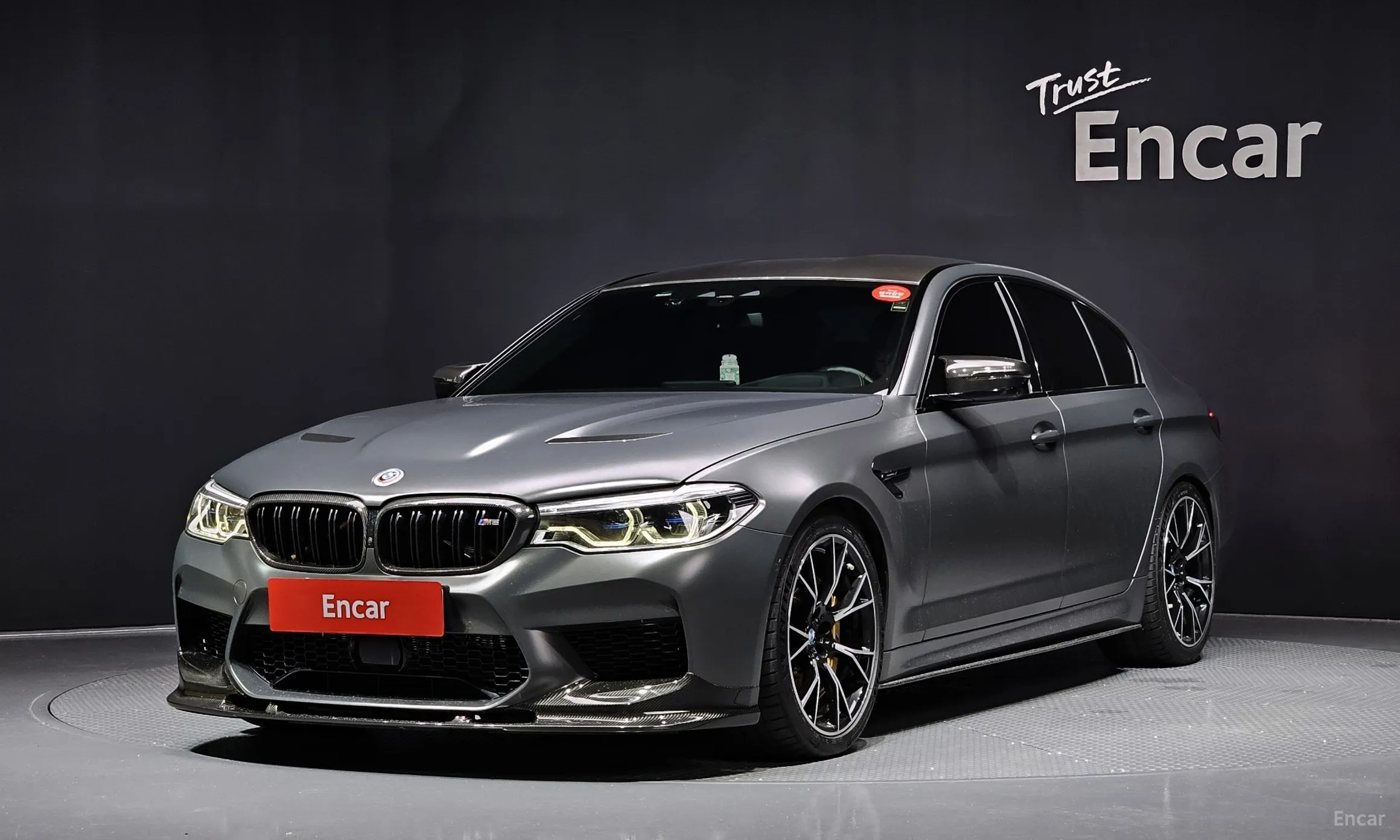 BMW M5 (F90)