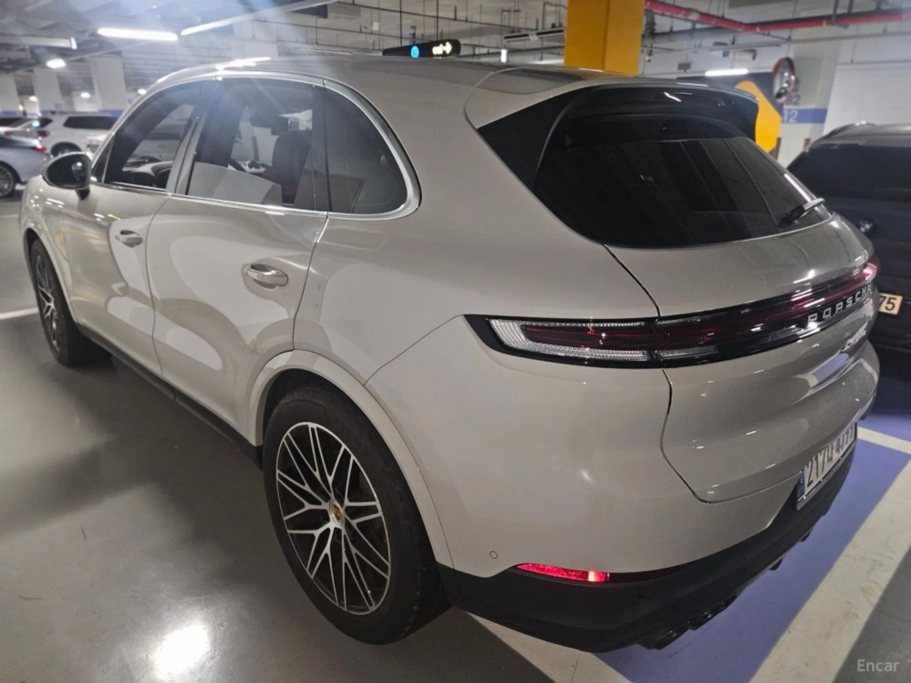 Porsche Cayenne (PO536) превью 3