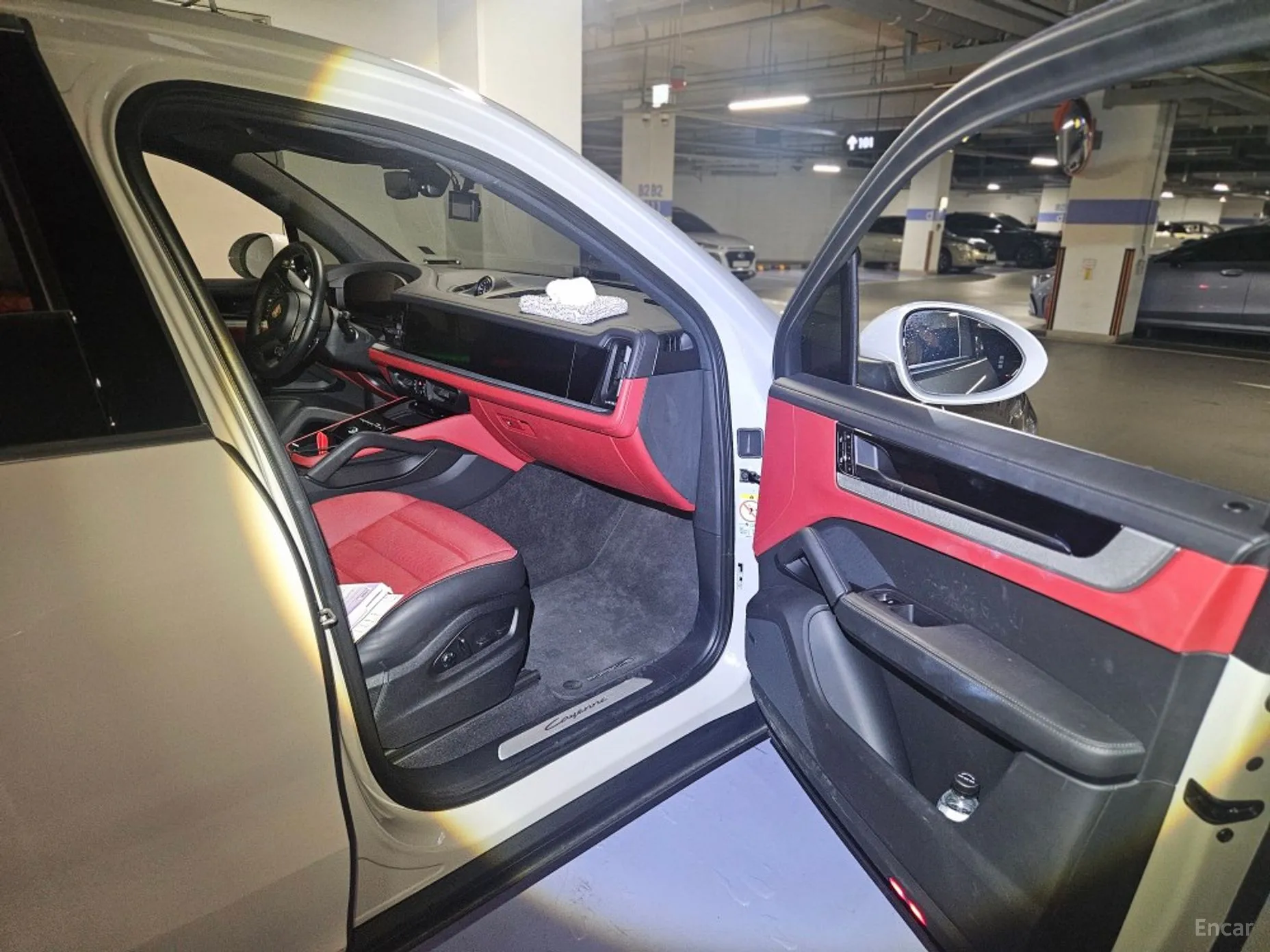 Porsche Cayenne (PO536) превью 4