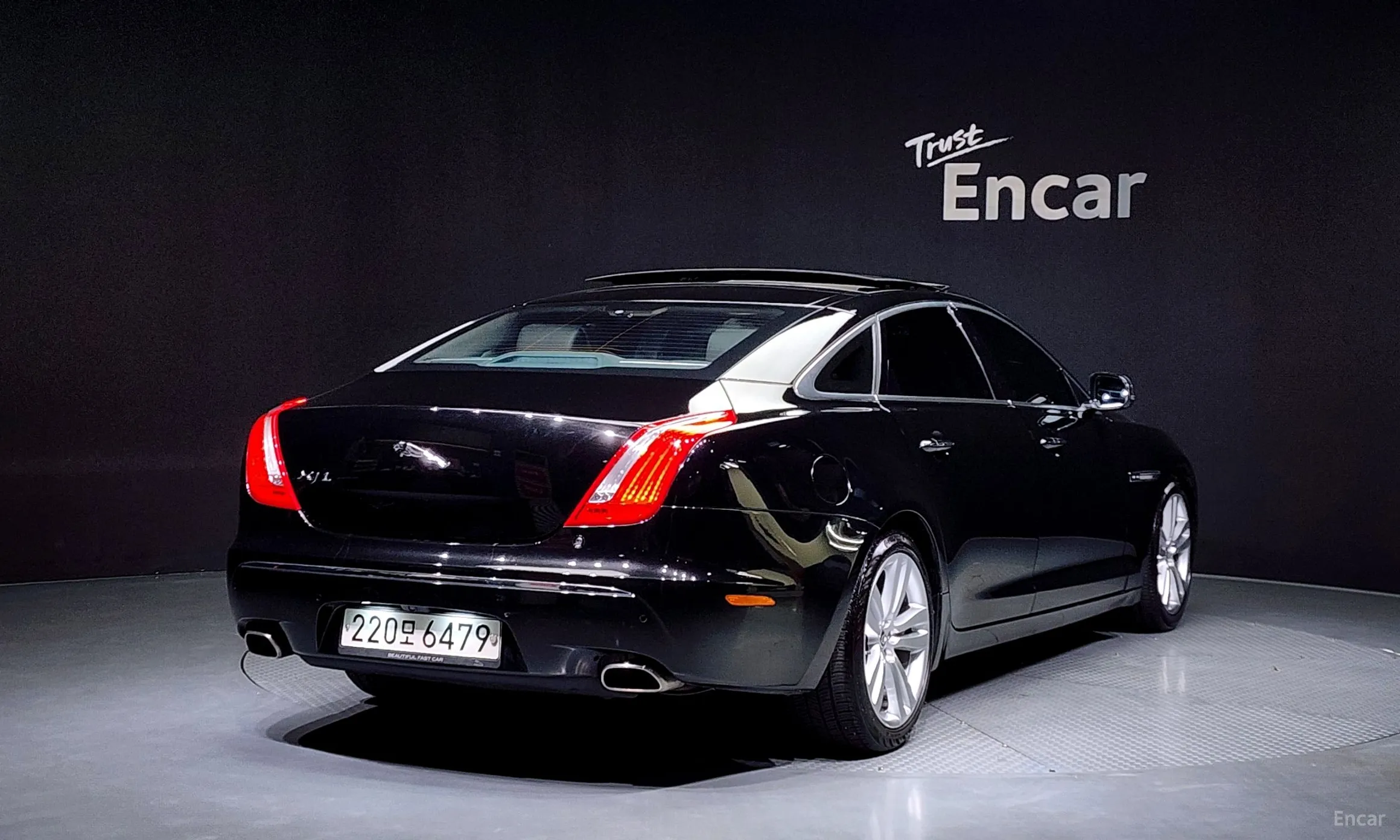 Jaguar All New XJ