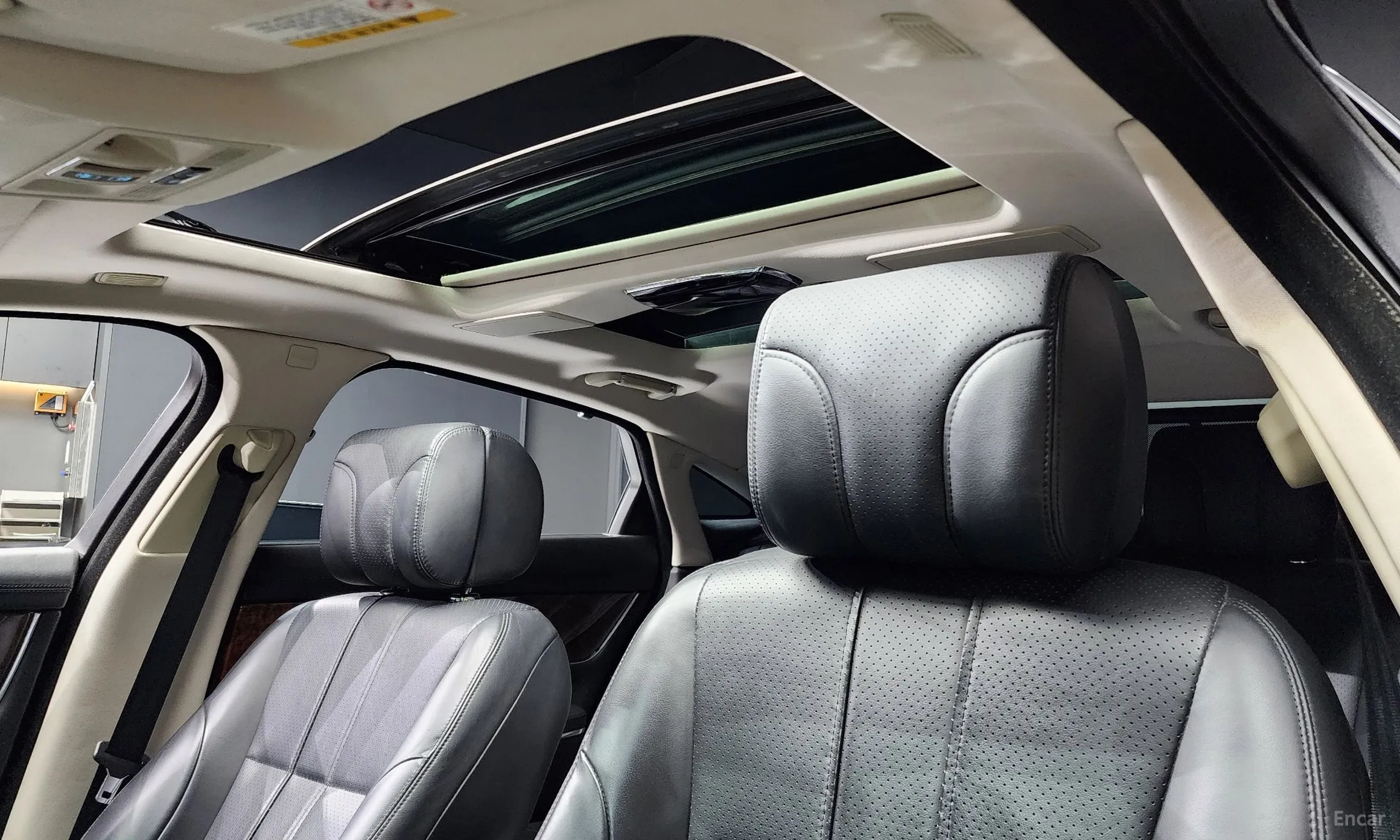 Jaguar All New XJ превью 18
