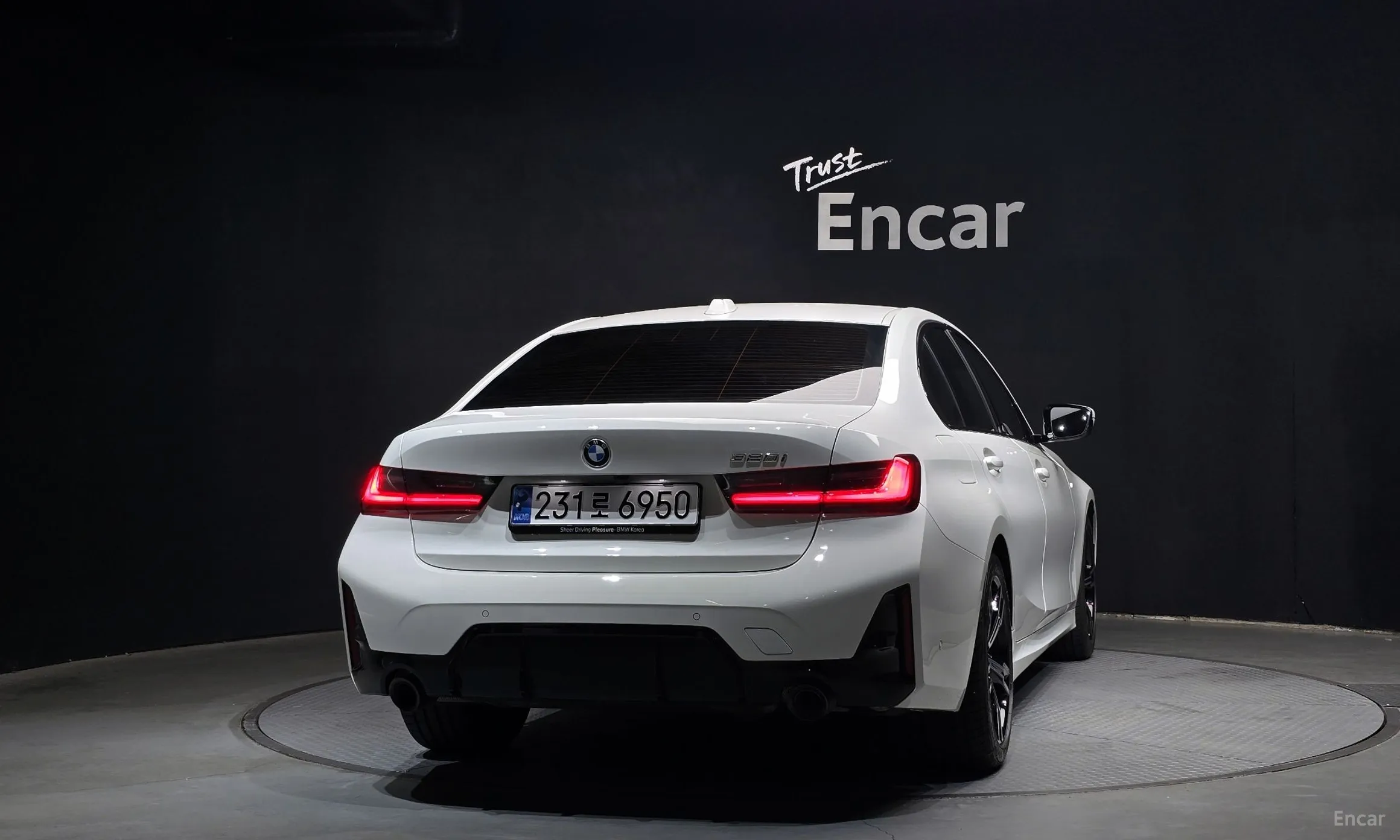 BMW 3 Series (G20) превью 3