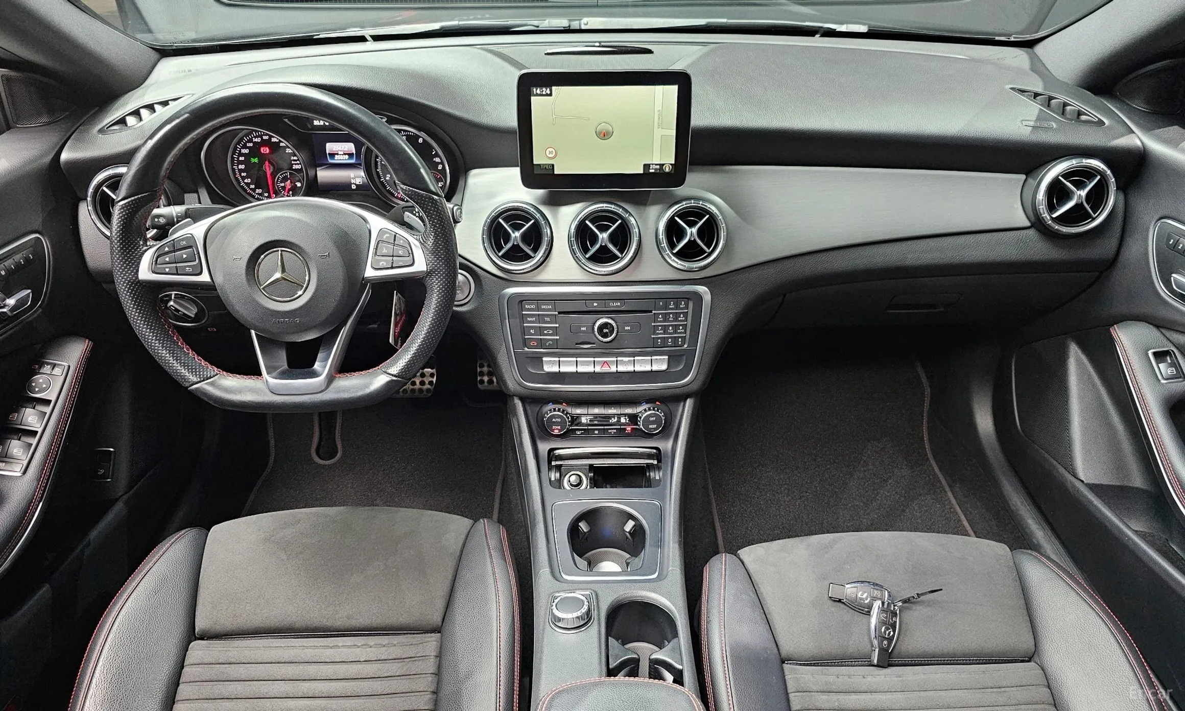 Mercedes Benz CLA-Class C117 превью 7