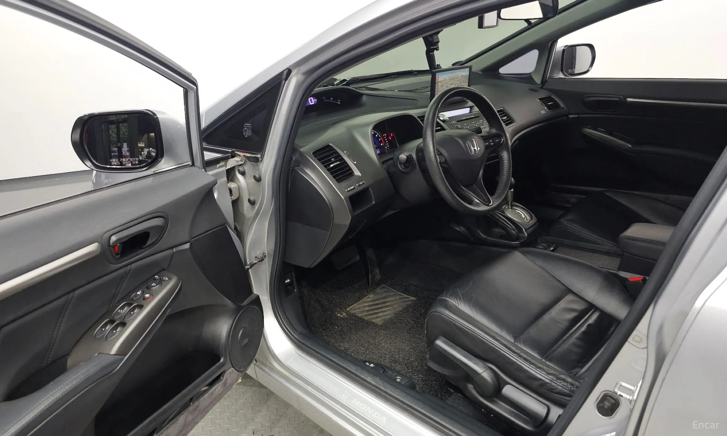 Honda Civic превью 10