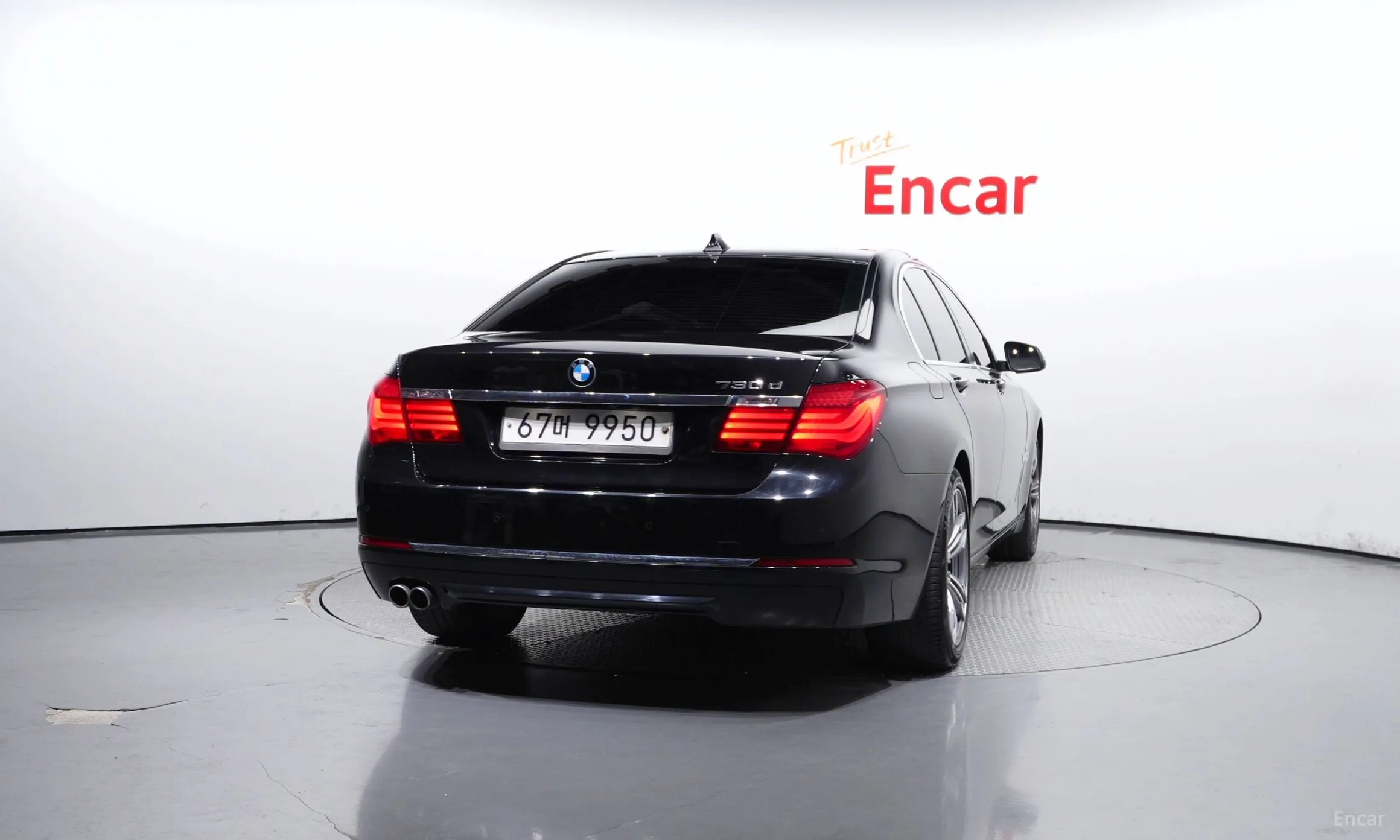 BMW 7 Series (F01) превью 3