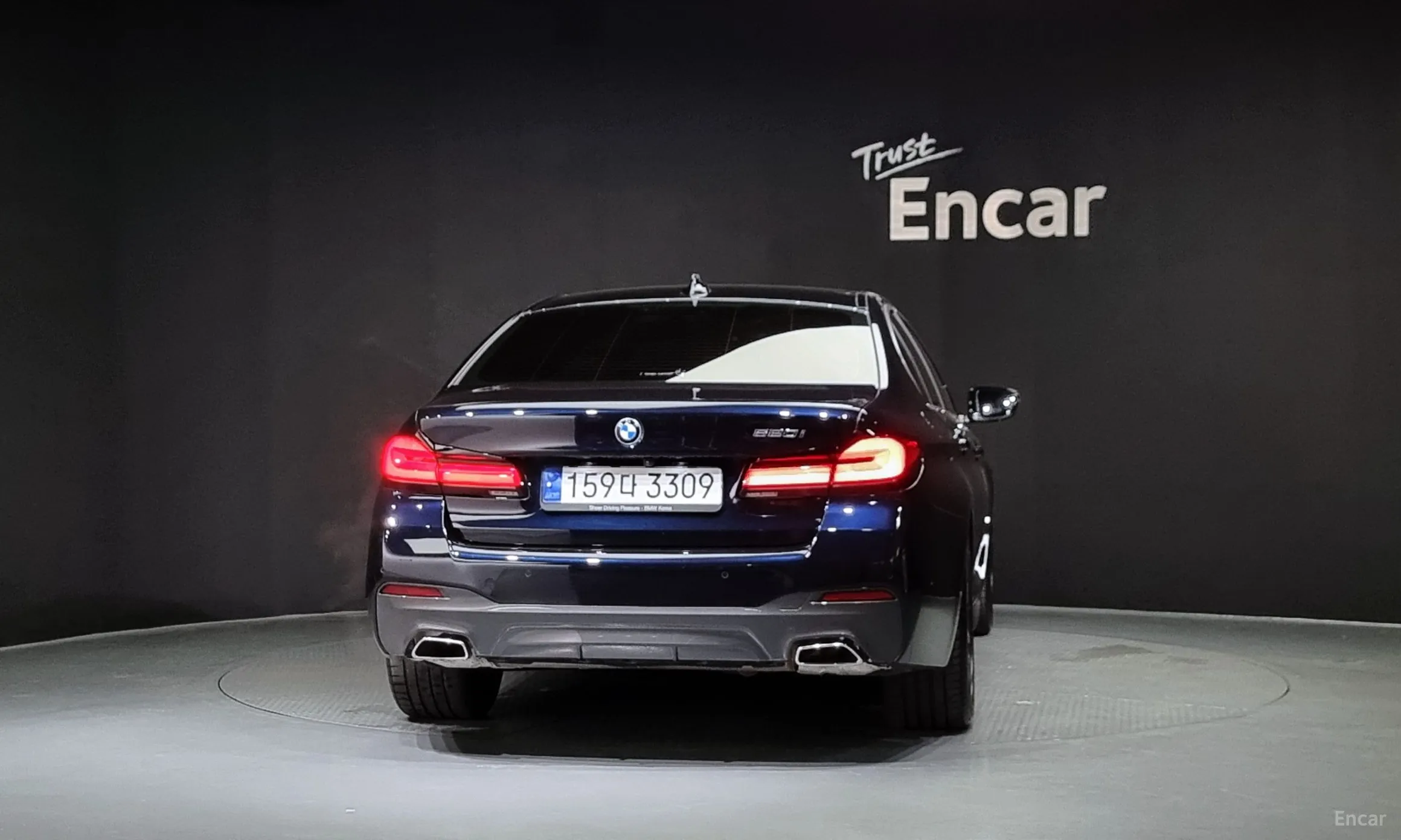 BMW 5 Series (G30) превью 3