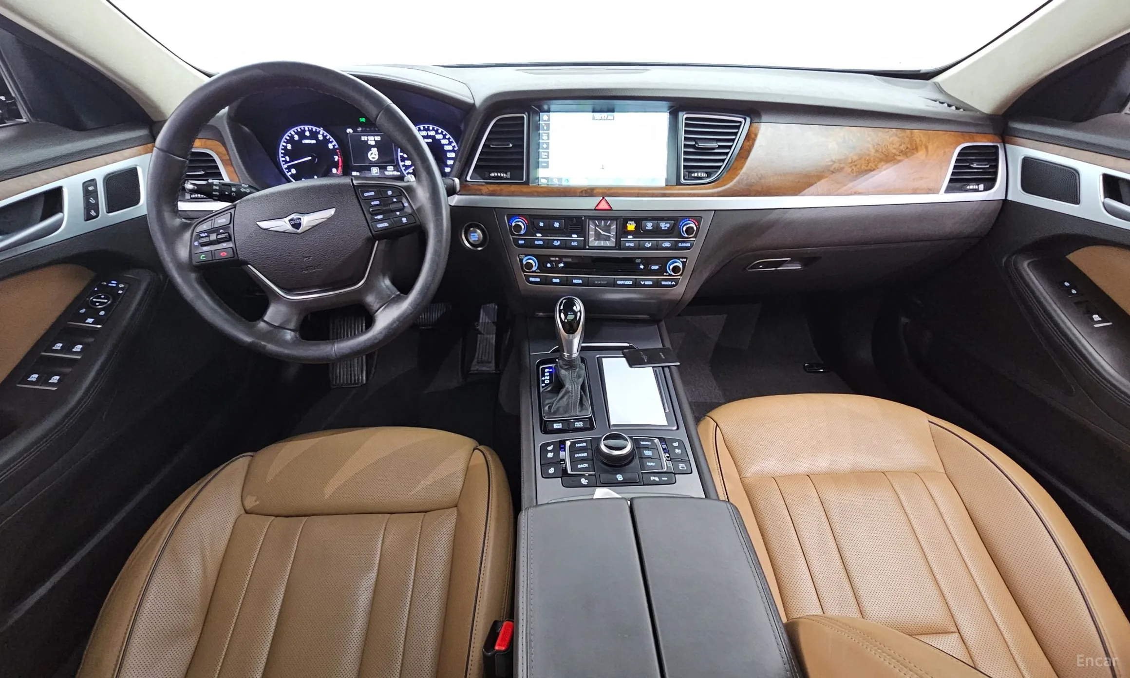 Hyundai Genesis DH превью 4