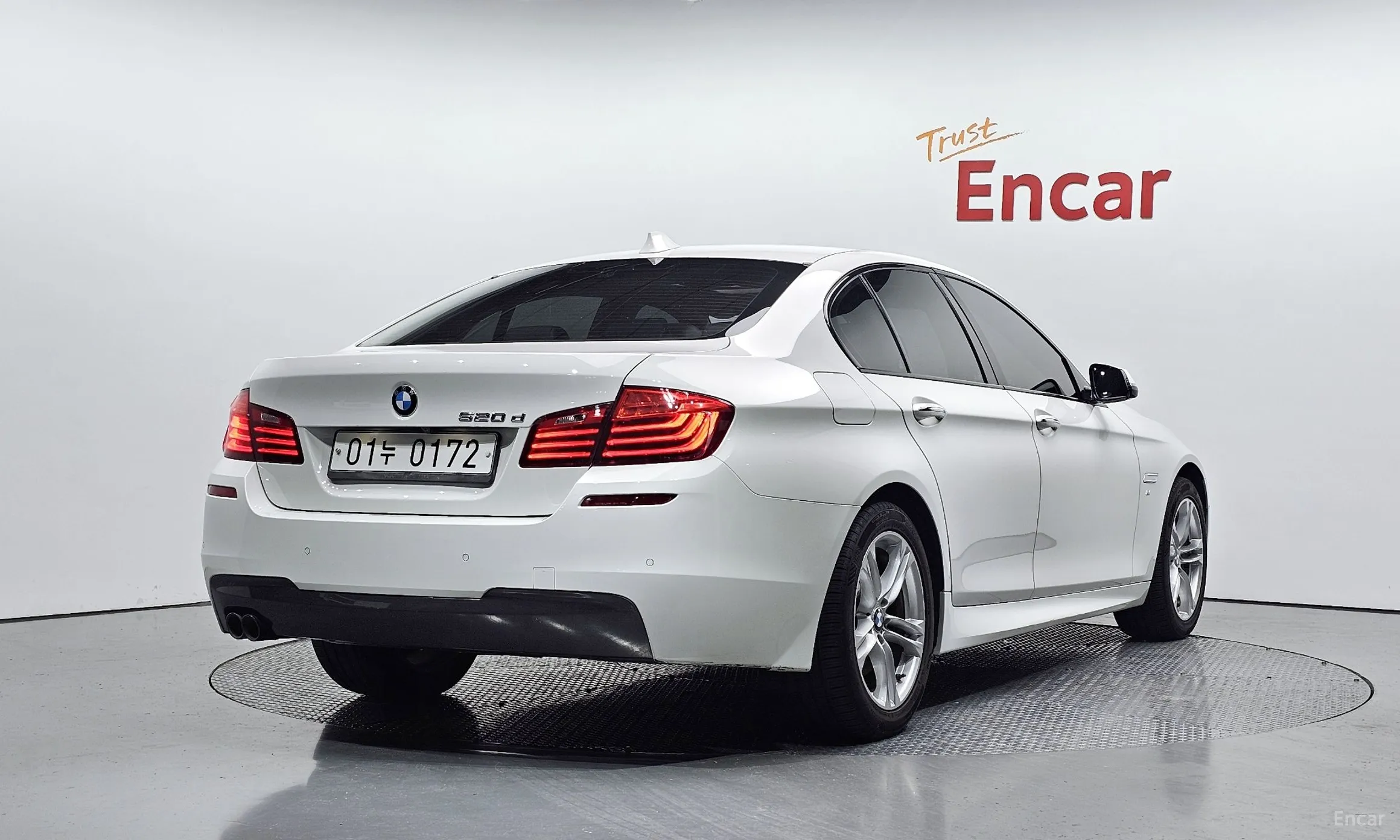 BMW 5 Series (F10) превью 2