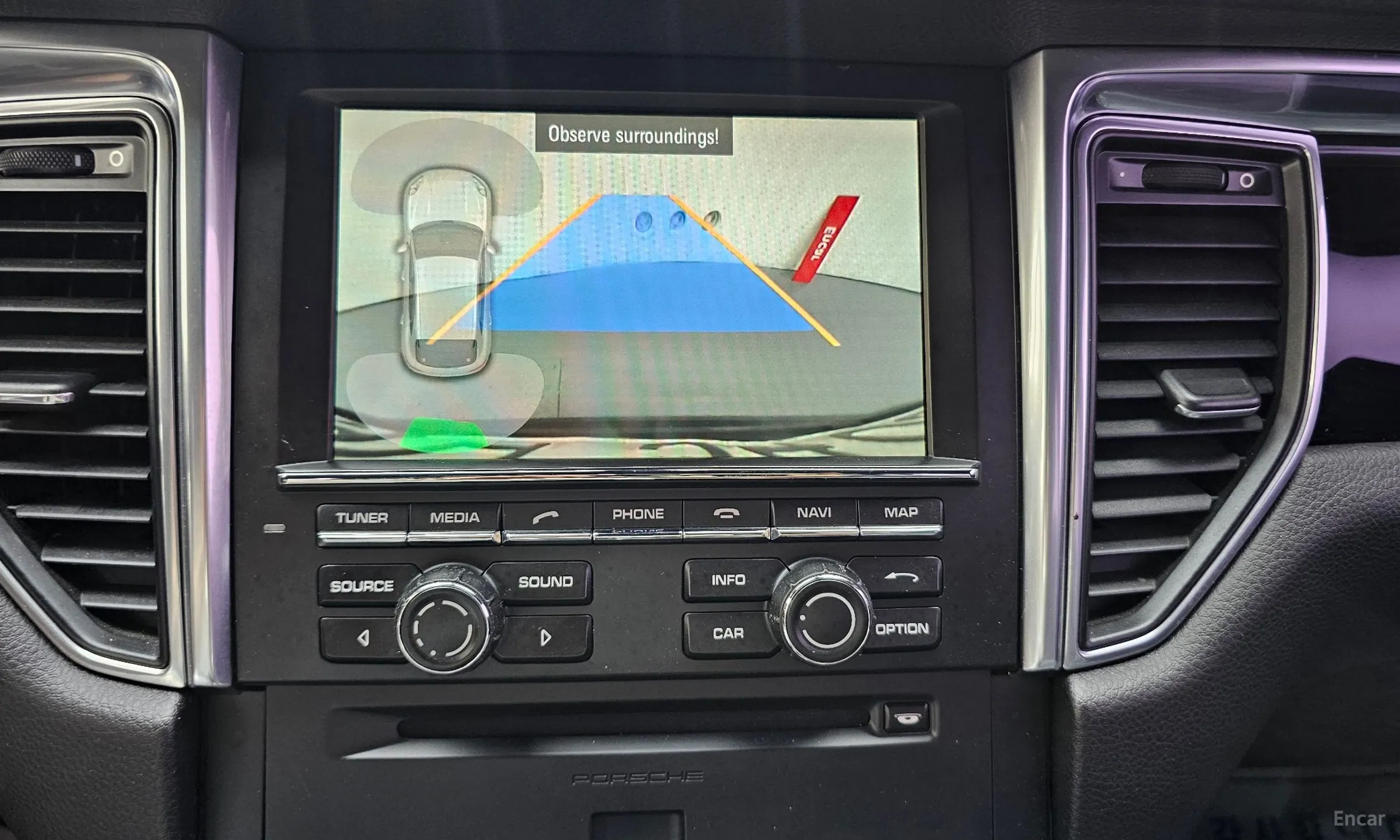 Porsche Macan превью 16