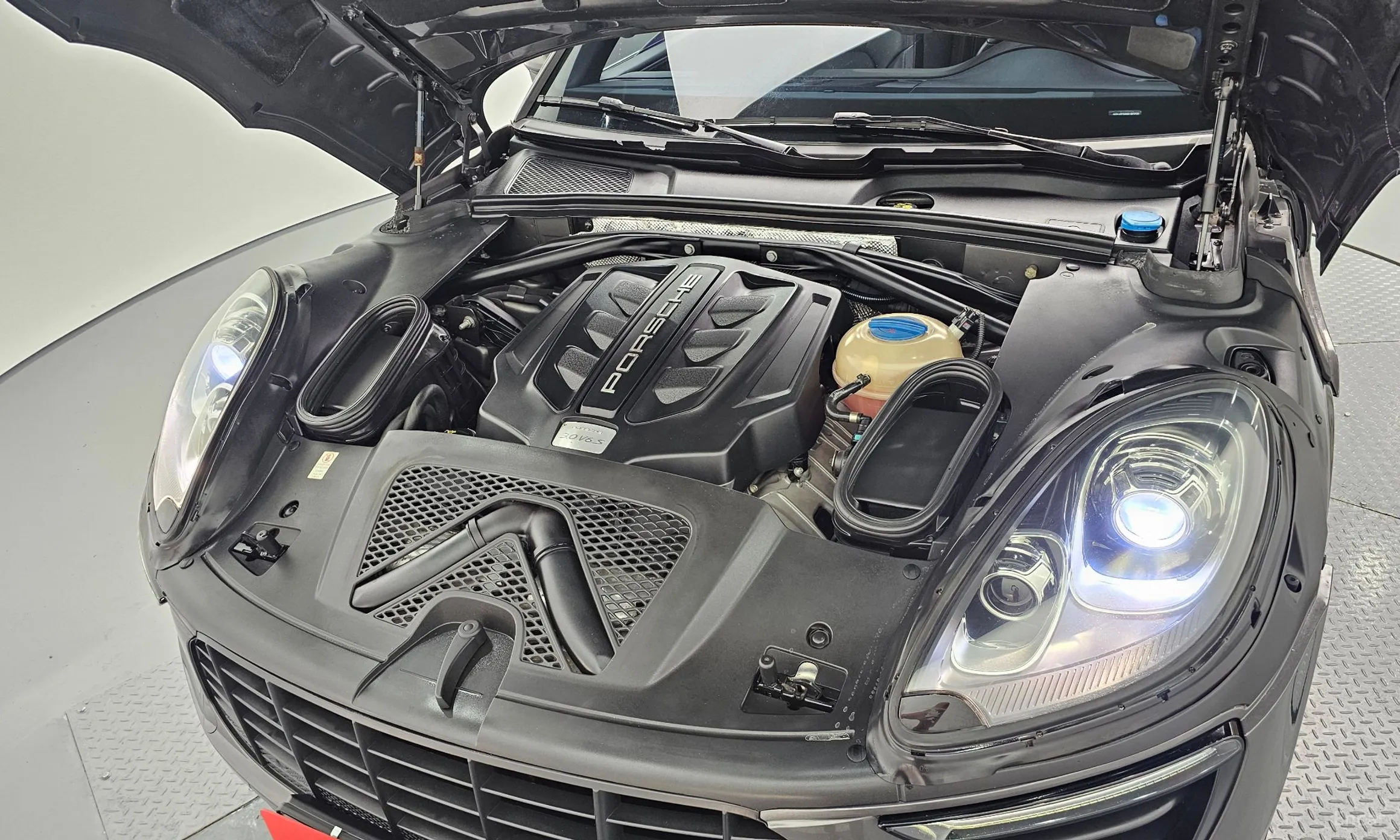 Porsche Macan превью 6