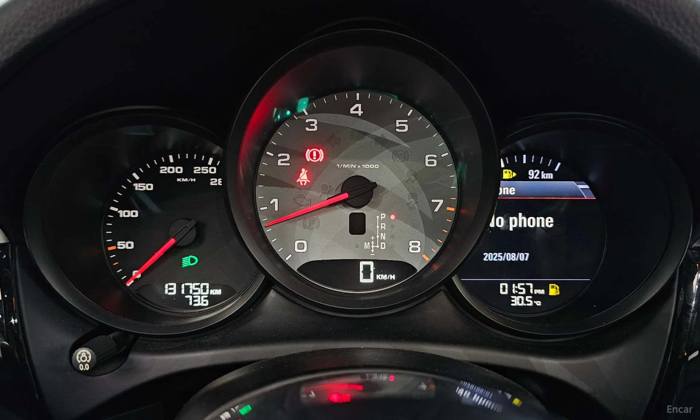 Porsche Macan превью 8