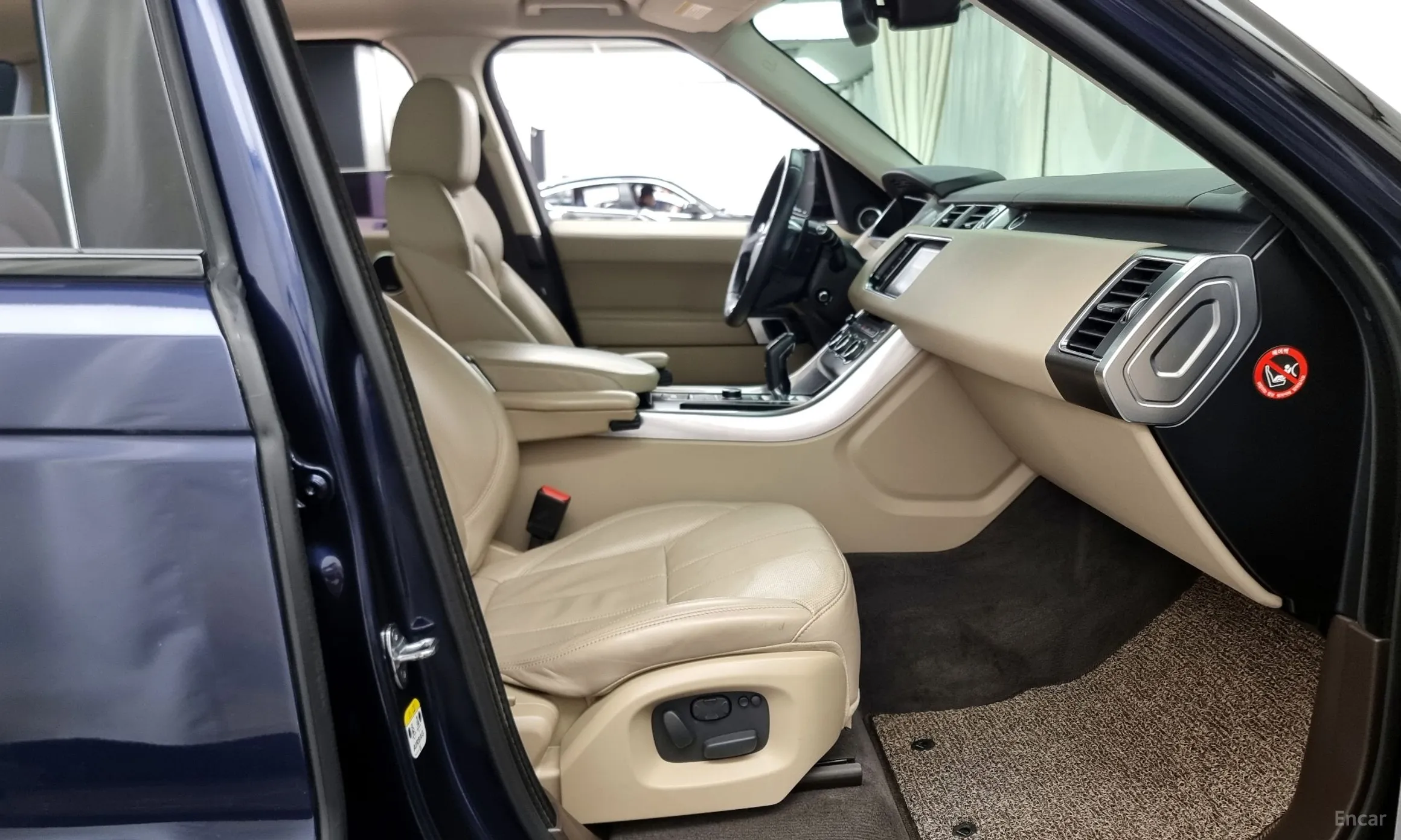 Land Rover Range Rover Sport 2nd Generation превью 11