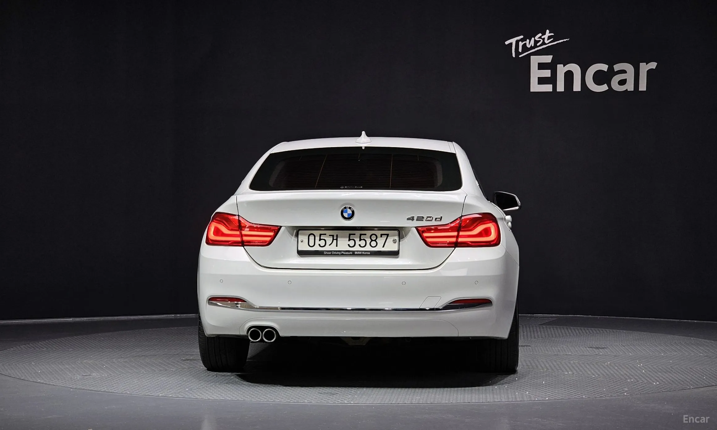 BMW Series 4 (F32) превью 3