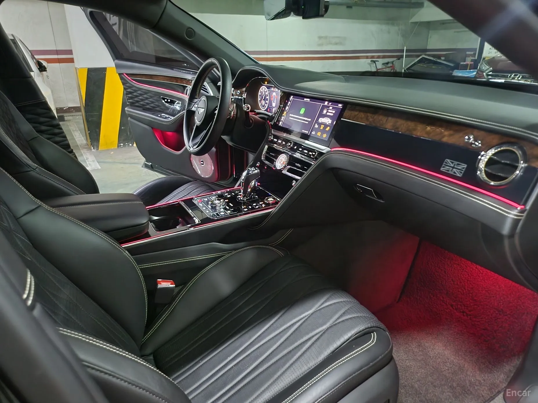 Bentley Flying Spur 3rd Generation превью 17