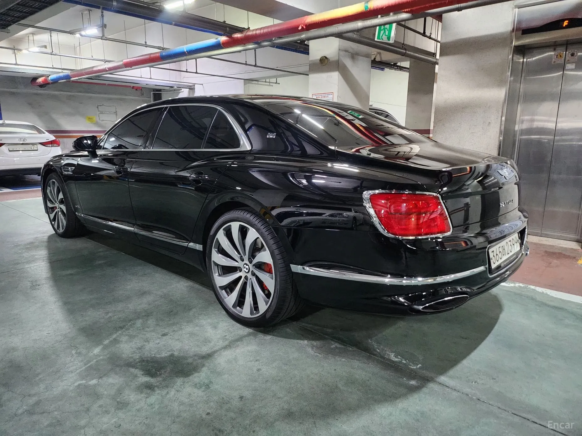 Bentley Flying Spur 3rd Generation превью 3