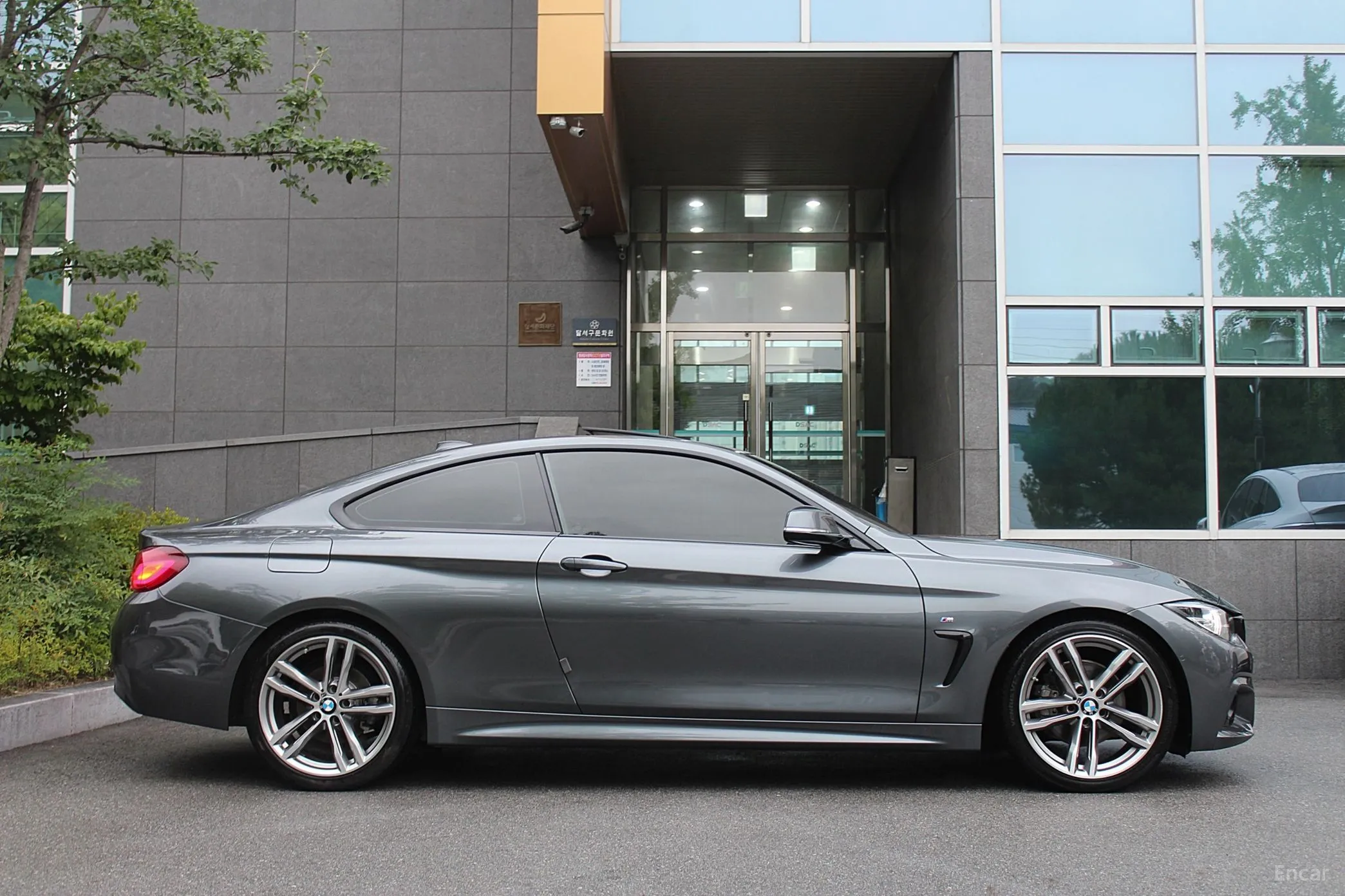 BMW Series 4 (F32) превью 3