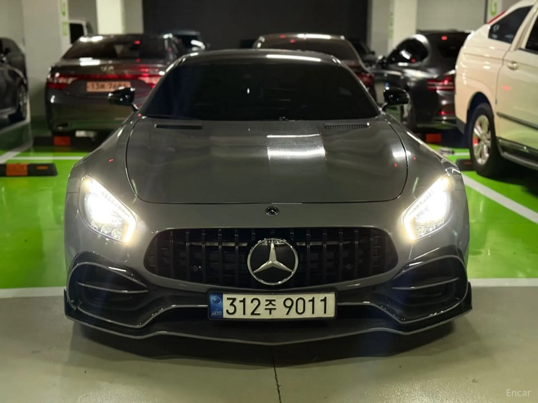 Mercedes Benz AMG GT