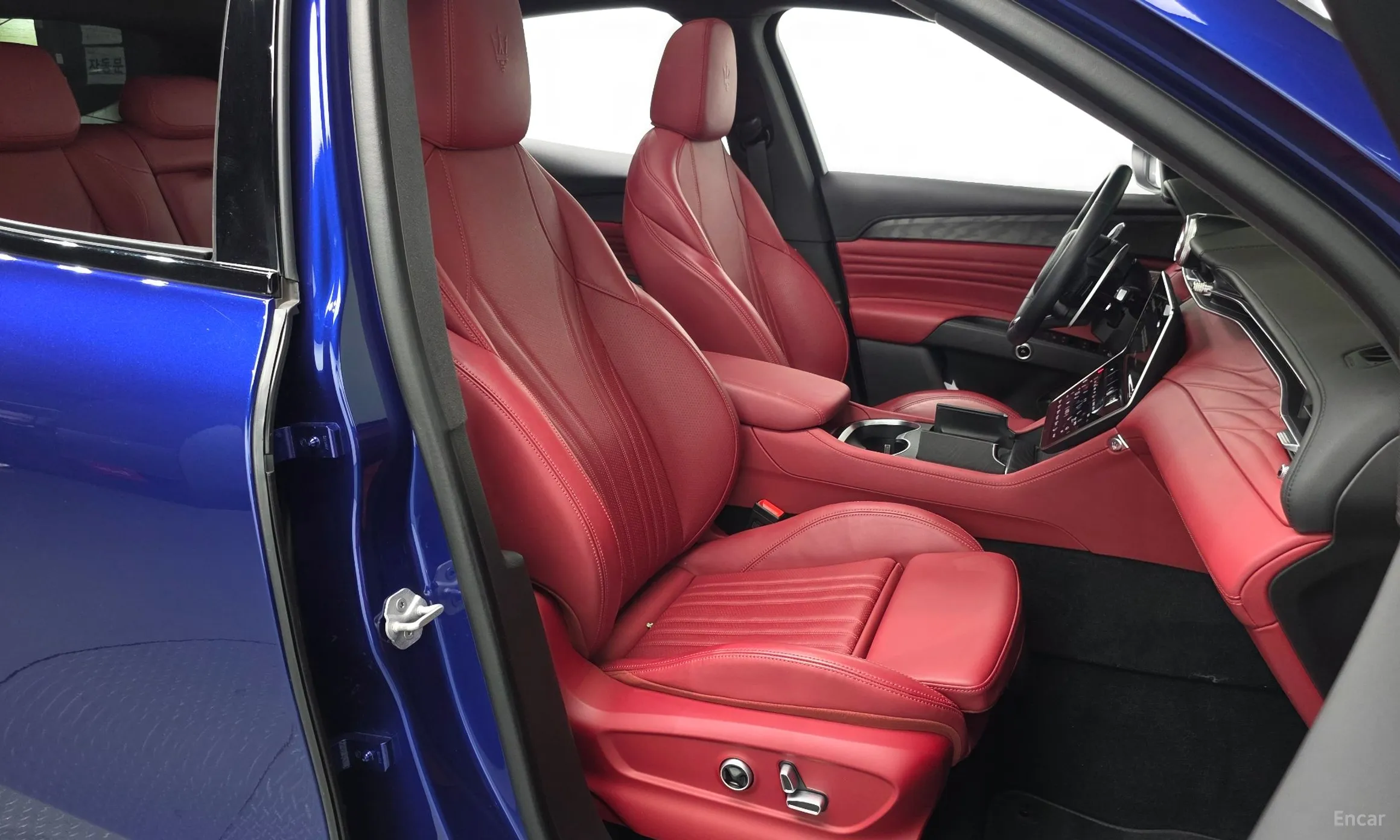 Maserati Grekale превью 10