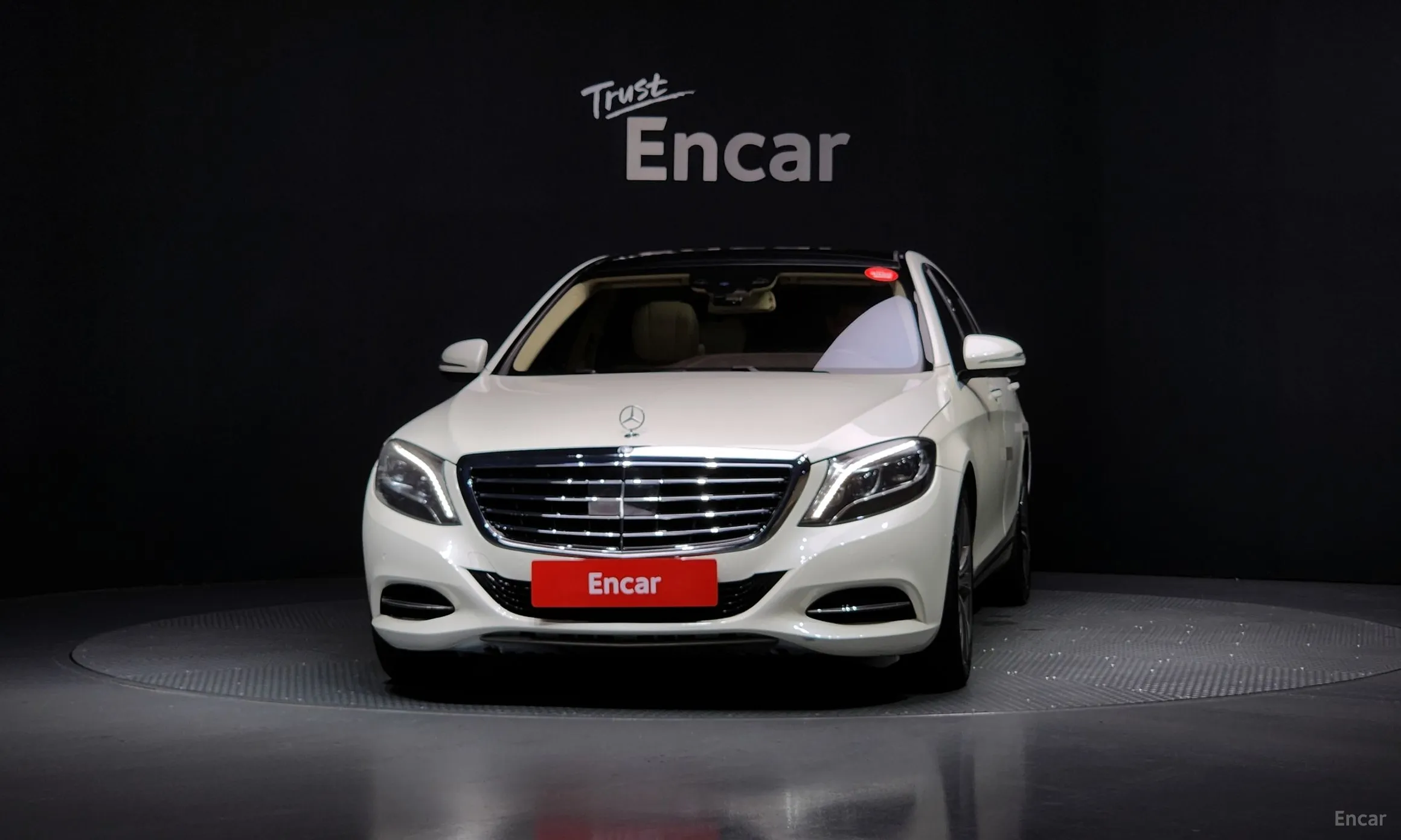Mercedes Benz S-Class W222