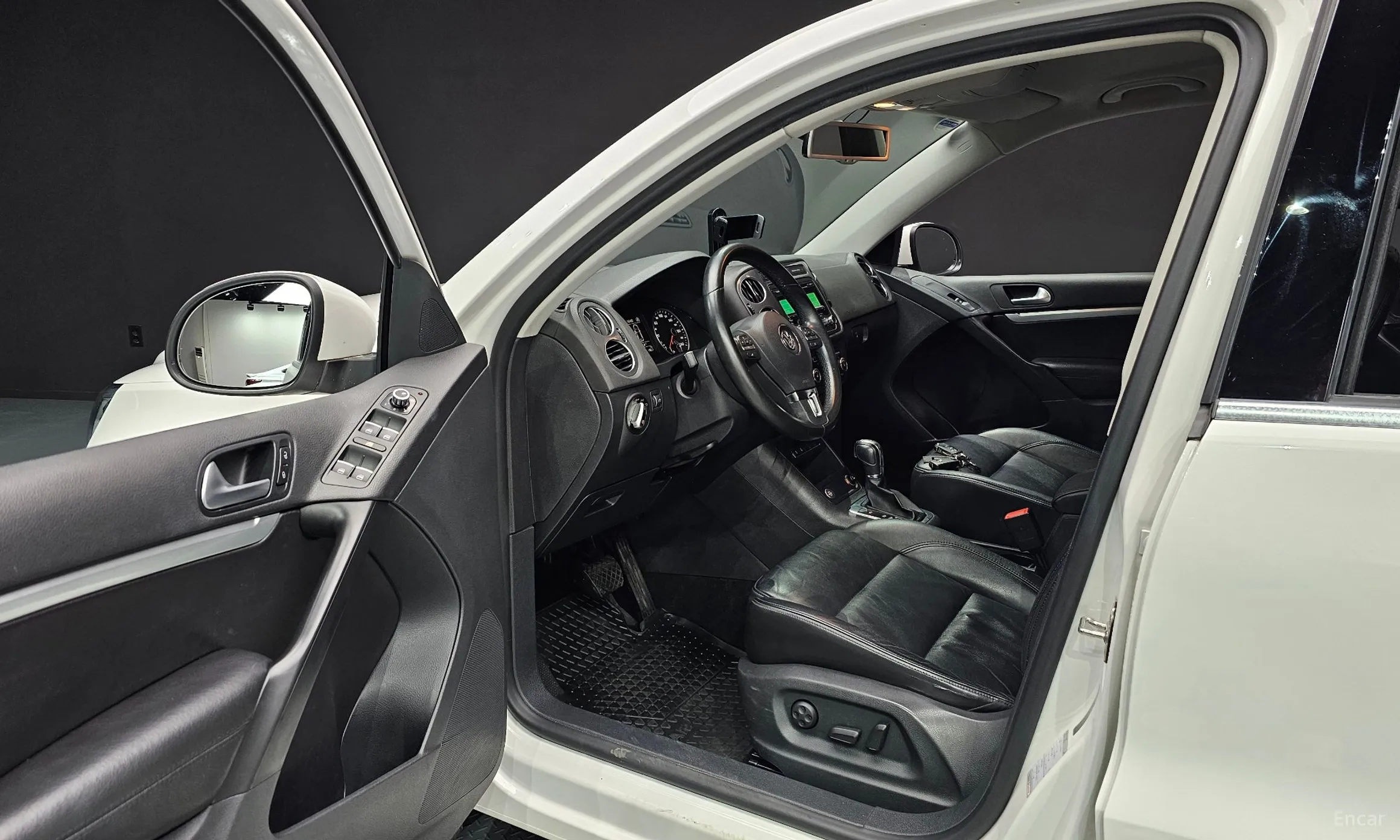 Volkswagen New Tiguan превью 11