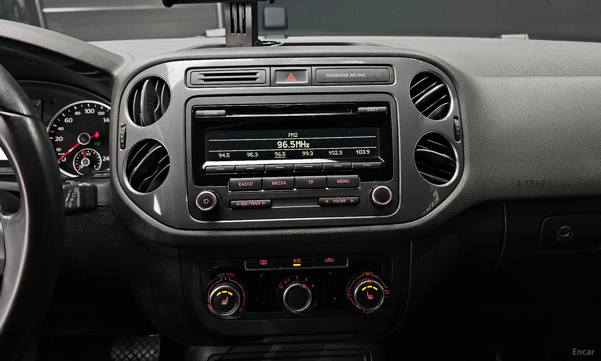 Volkswagen New Tiguan превью 14