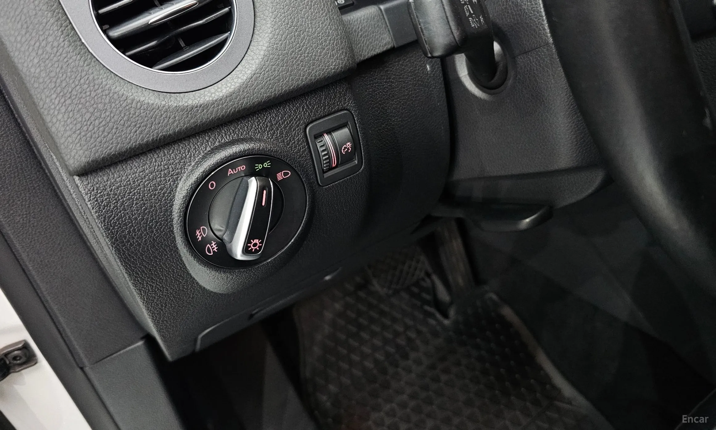 Volkswagen New Tiguan превью 18