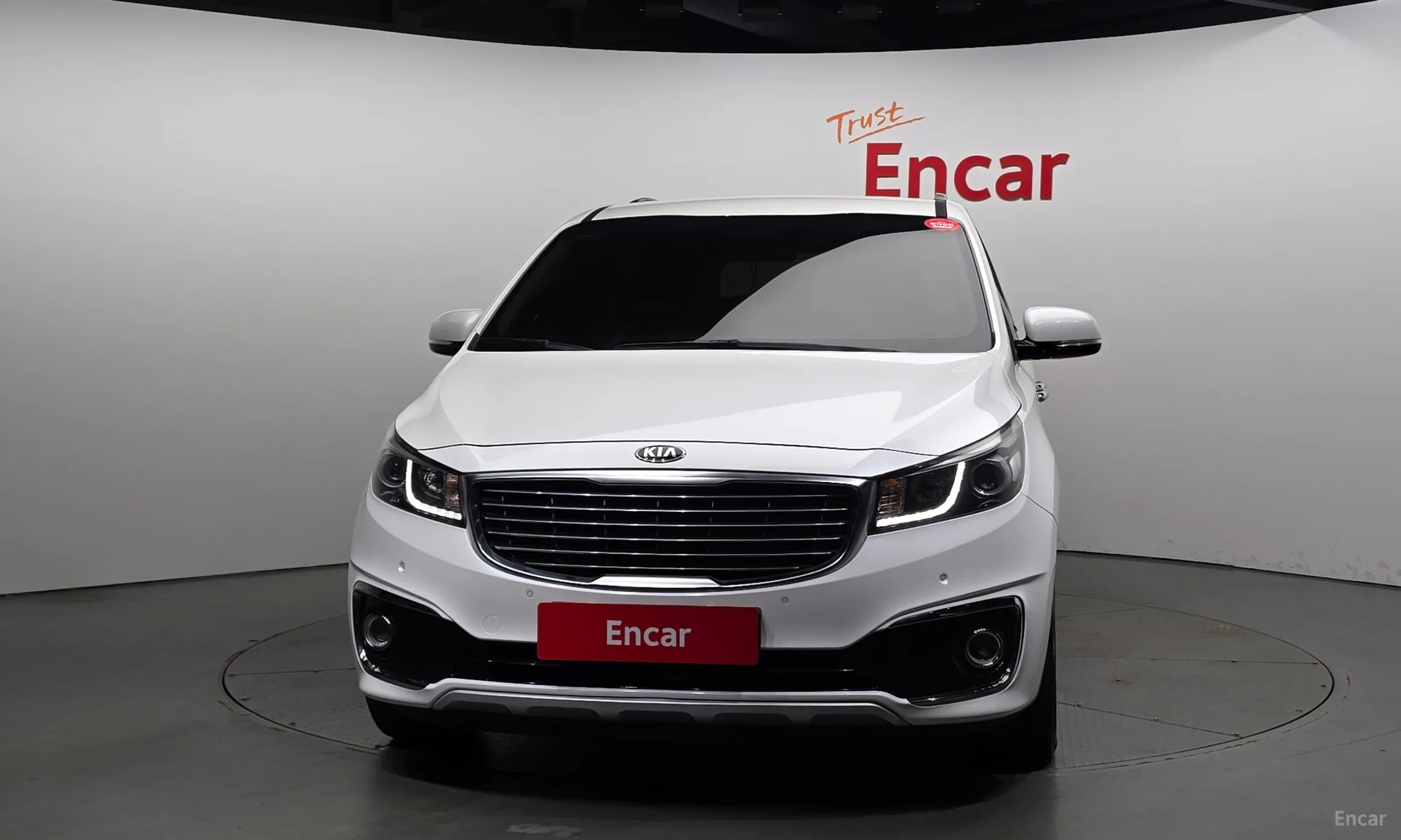 Kia Carnival превью 3