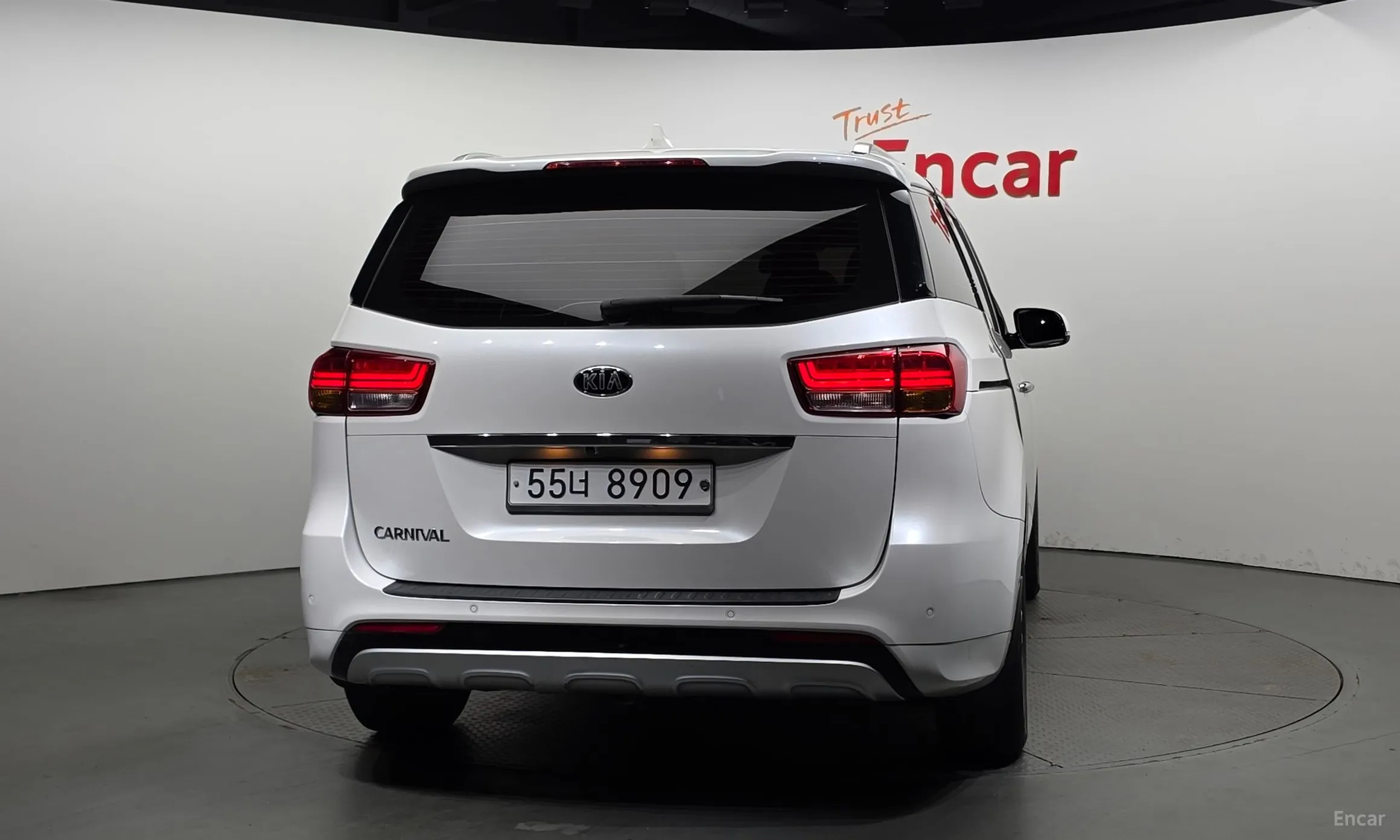Kia Carnival превью 4