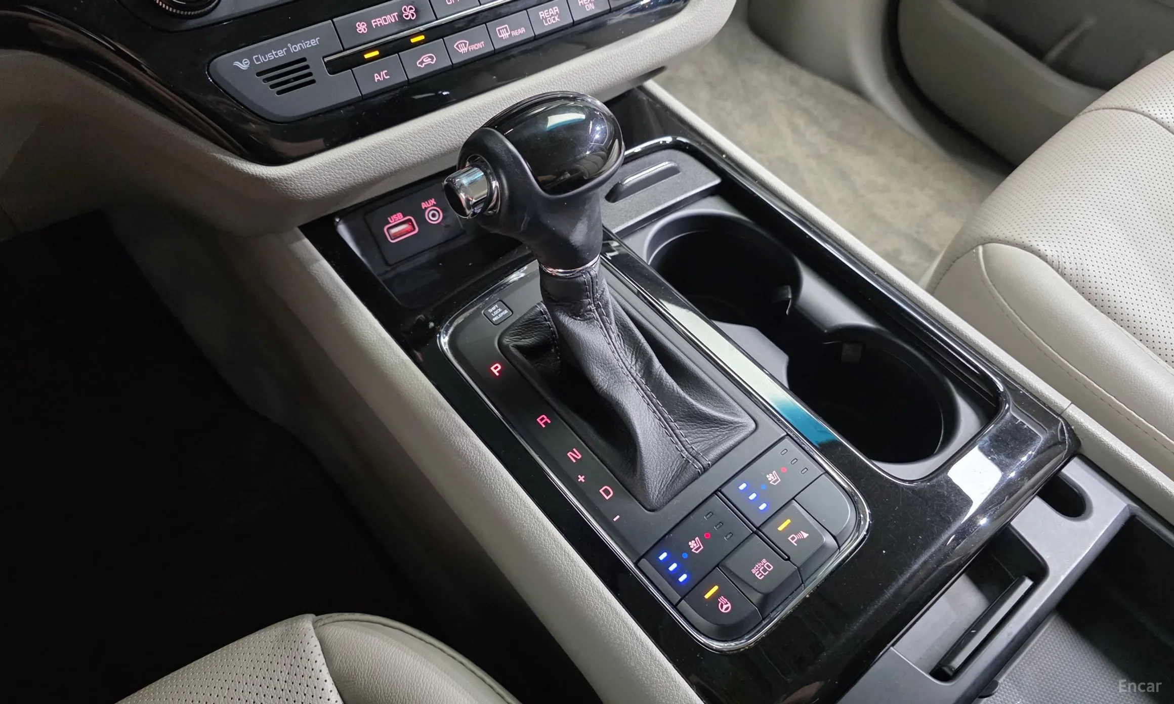 Kia Carnival превью 9
