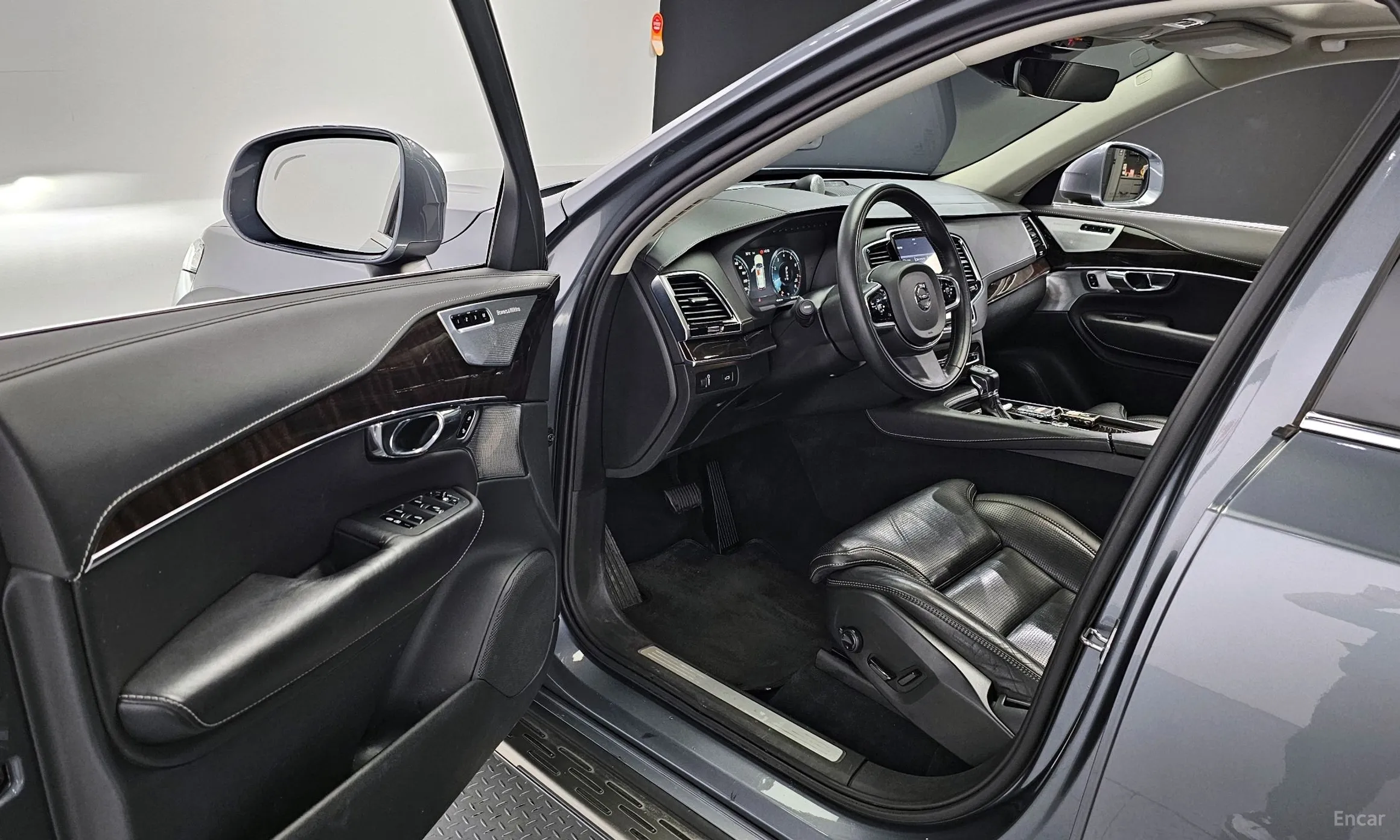 Volvo XC90 Gen 2 превью 11